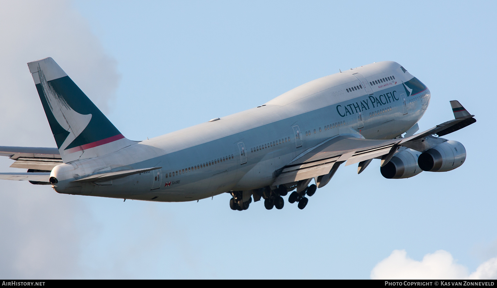 Aircraft Photo of B-HUJ | Boeing 747-467 | Cathay Pacific Airways | AirHistory.net #473986