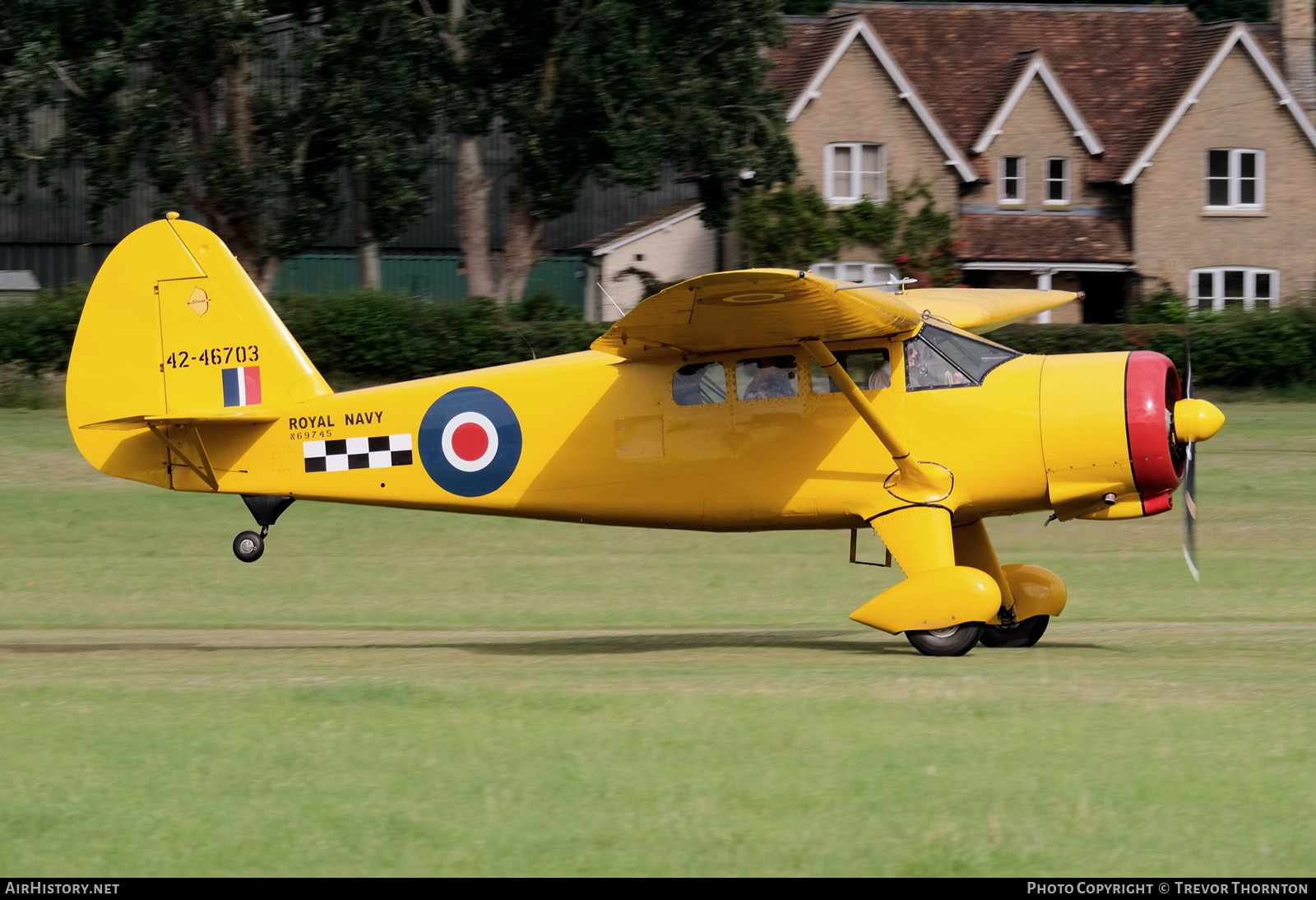 Aircraft Photo of N69745 / 42-46703 | Stinson AT-19 Reliant (V-77) | UK - Navy | AirHistory.net #474053
