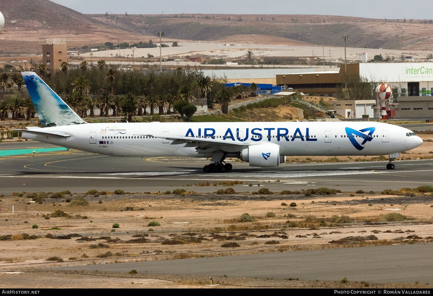 Aircraft Photo of F-OREU | Boeing 777-39M/ER | Air Austral | AirHistory.net #474056