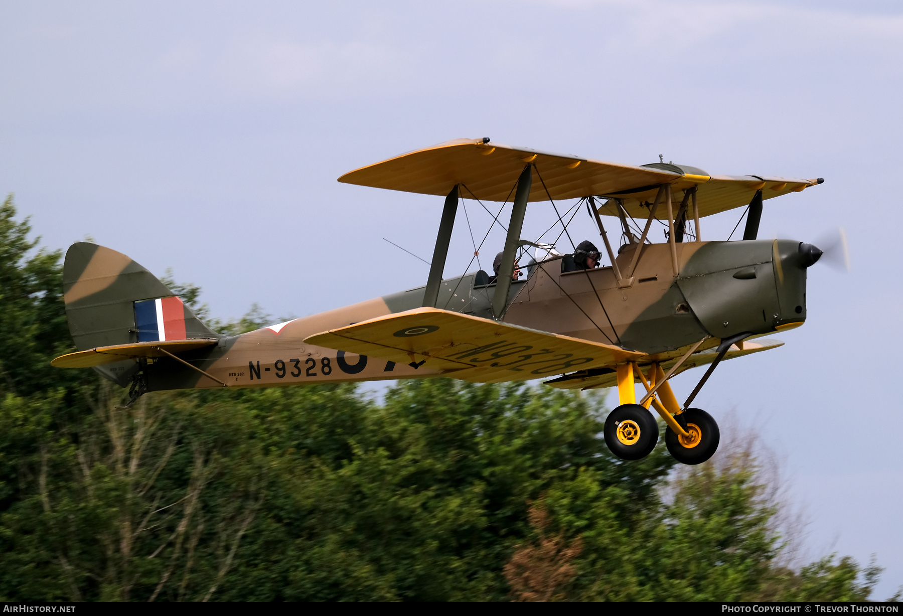 Aircraft Photo of G-ALWS / N9328 | De Havilland D.H. 82A Tiger Moth | UK - Air Force | AirHistory.net #474145