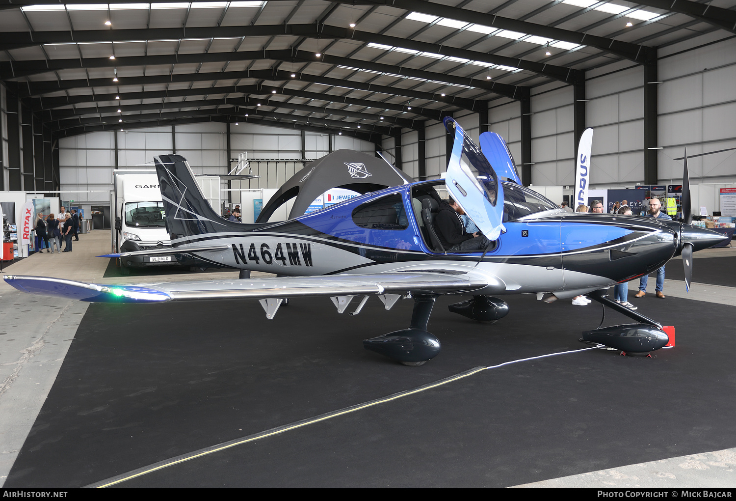 Aircraft Photo of N464MW | Cirrus SR-22T G6-GTS Arrivee | AirHistory.net #474191