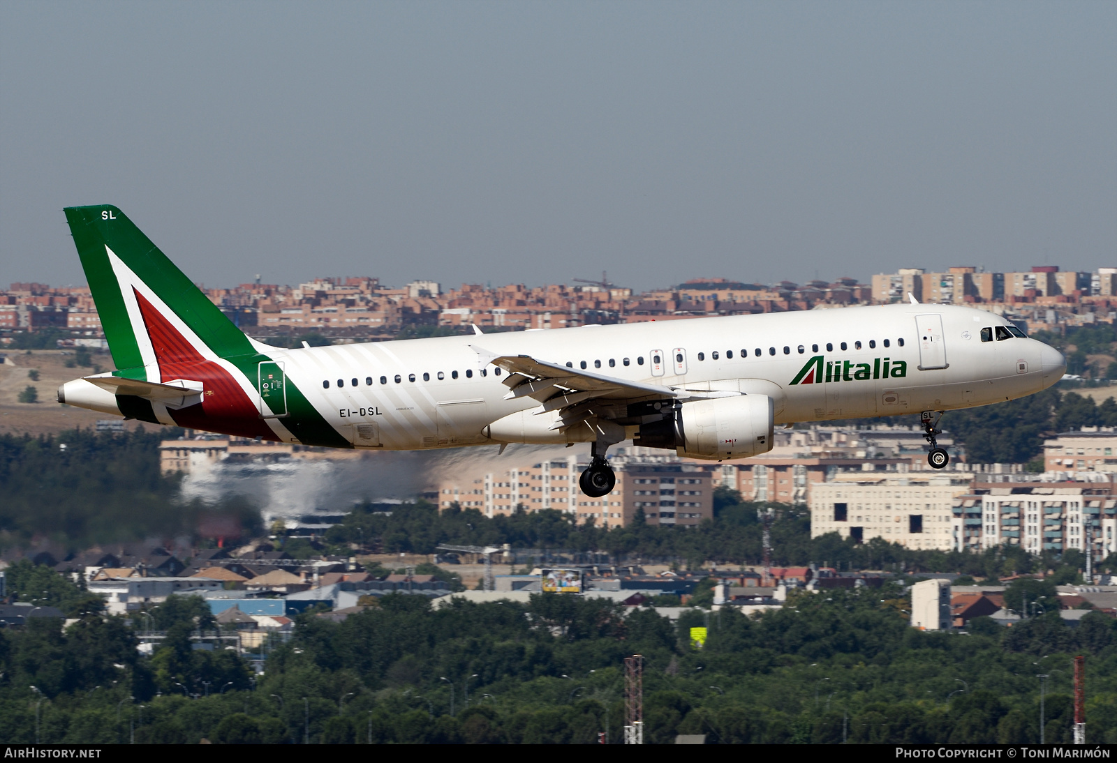 Aircraft Photo of EI-DSL | Airbus A320-216 | Alitalia | AirHistory.net #474196