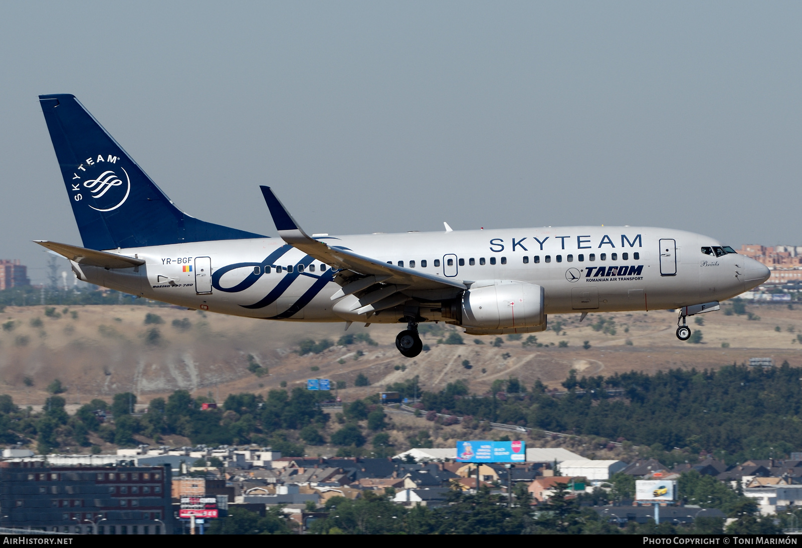 Aircraft Photo of YR-BGF | Boeing 737-78J | TAROM - Transporturile Aeriene Române | AirHistory.net #474202