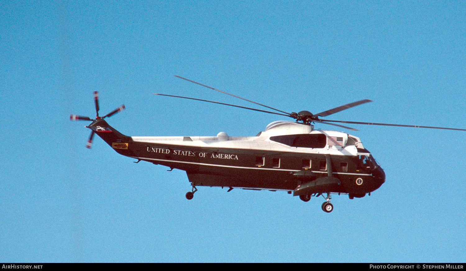 Aircraft Photo of 159354 | Sikorsky VH-3D Sea King (S-61B) | USA - Marines | AirHistory.net #474231
