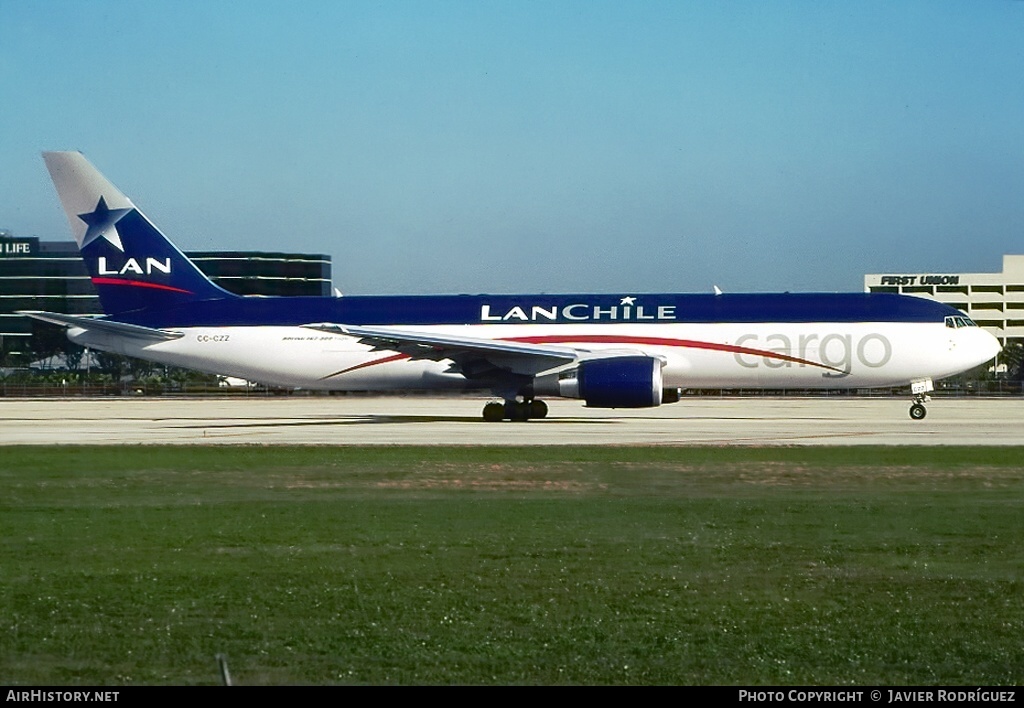 Aircraft Photo of CC-CZZ | Boeing 767-316F/ER | LAN Chile Cargo - Línea Aérea Nacional | AirHistory.net #474321