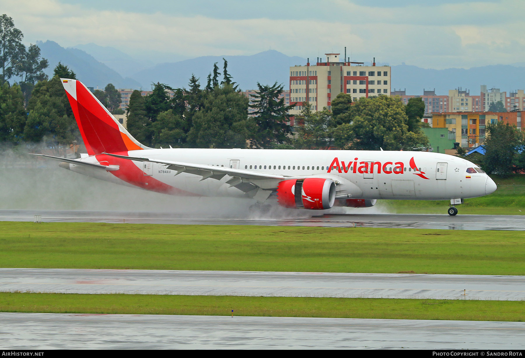 Aircraft Photo of N784AV | Boeing 787-8 Dreamliner | Avianca | AirHistory.net #474355