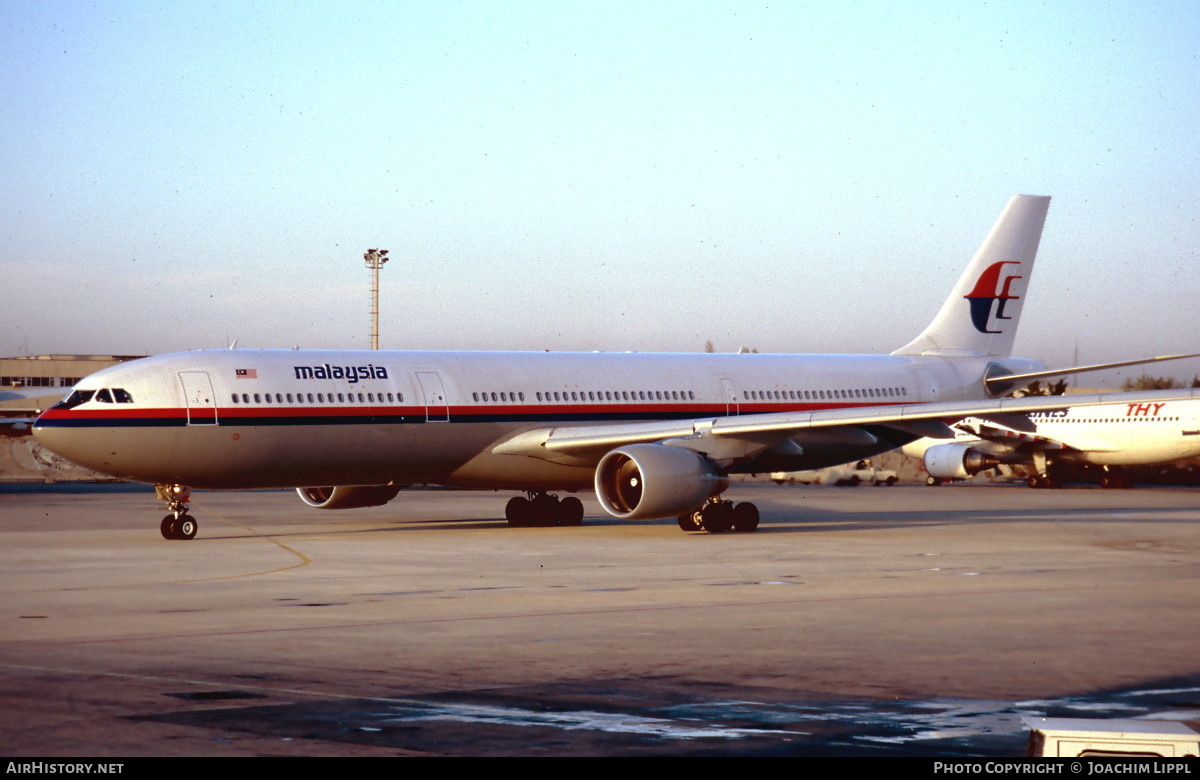 Aircraft Photo of 9M-MKF | Airbus A330-322 | Malaysia Airlines | AirHistory.net #474487