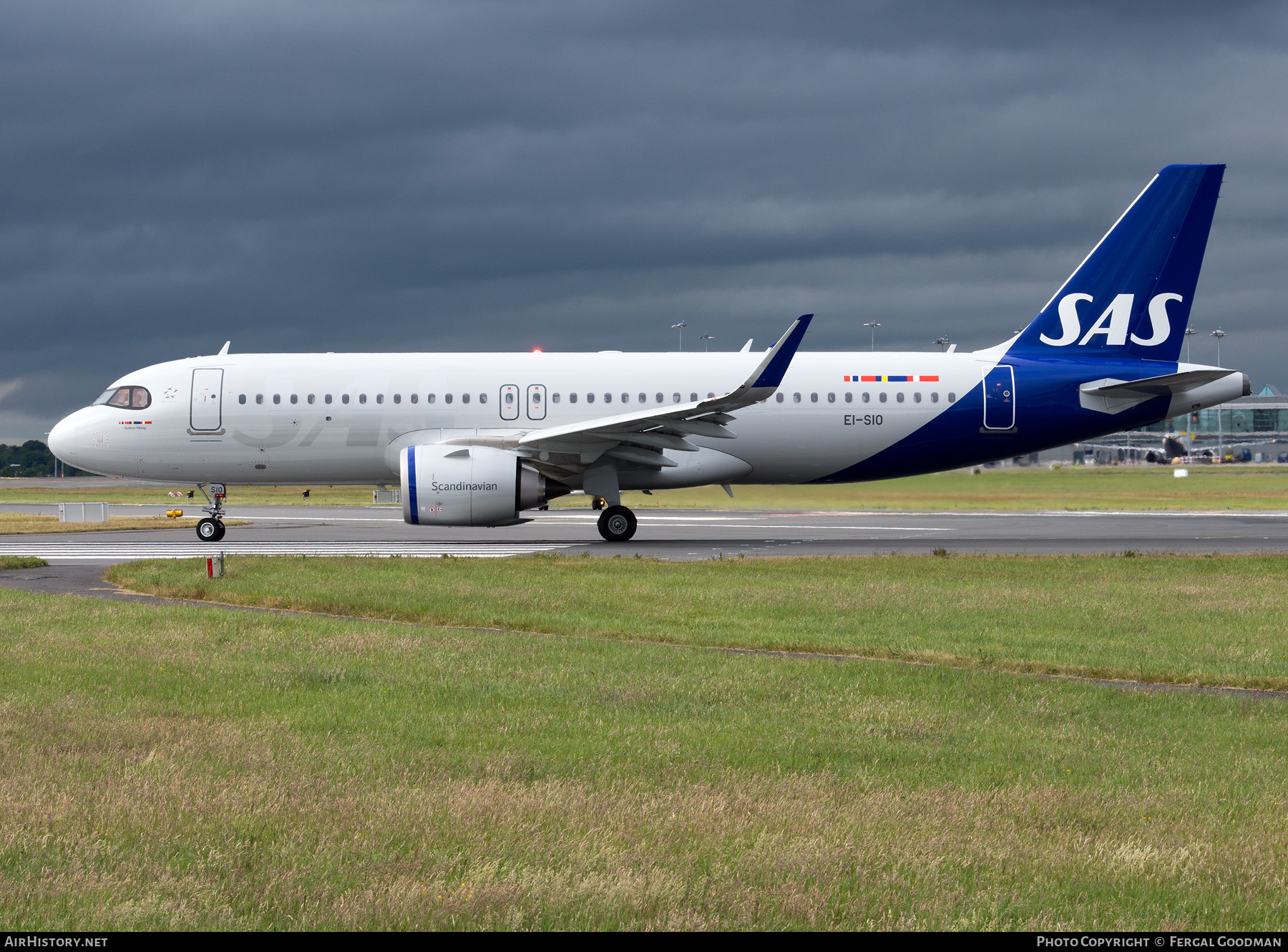 Aircraft Photo of EI-SIO | Airbus A320-251N | Scandinavian Airlines - SAS | AirHistory.net #474574