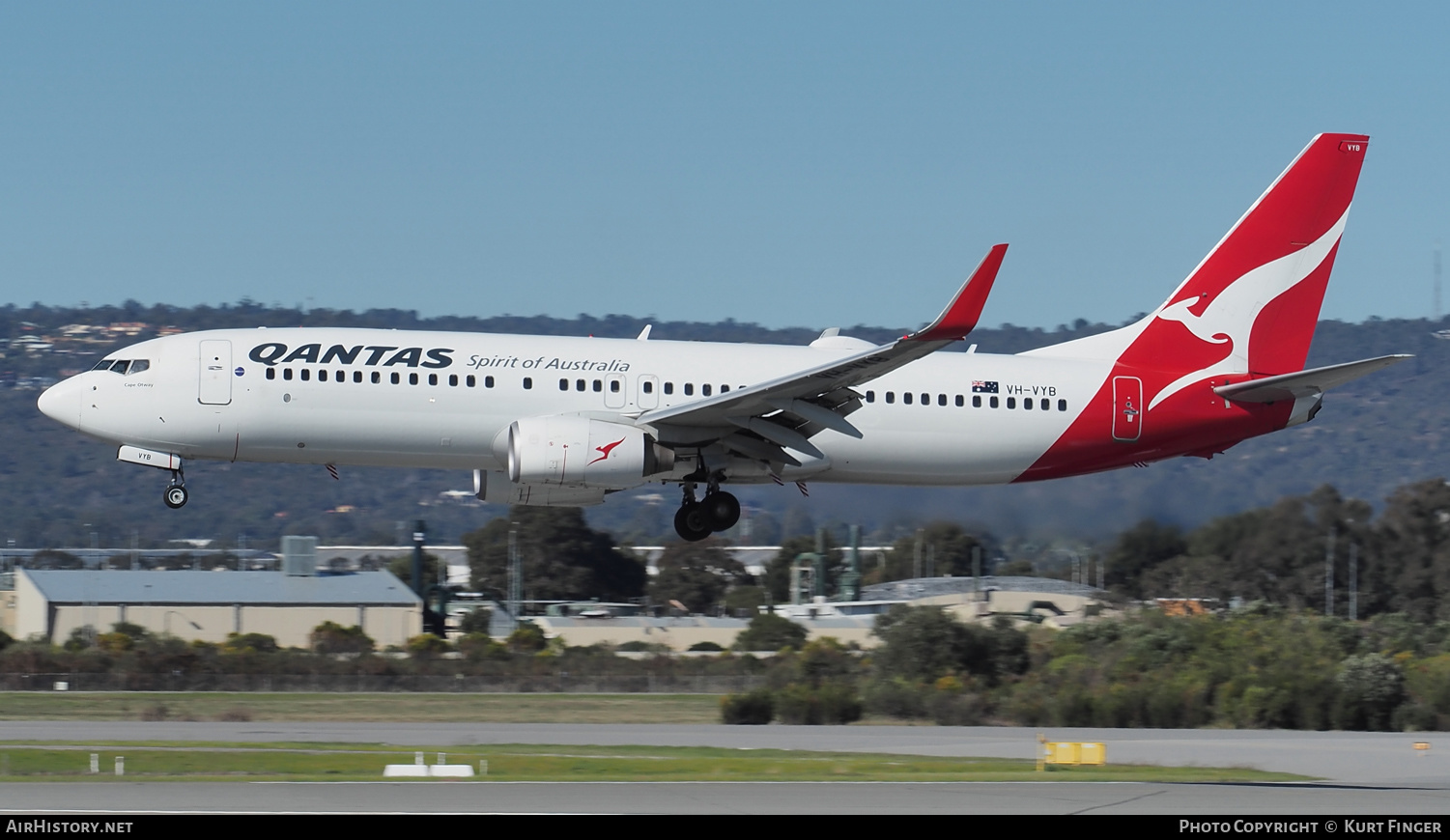Aircraft Photo of VH-VYB | Boeing 737-838 | Qantas | AirHistory.net #474600