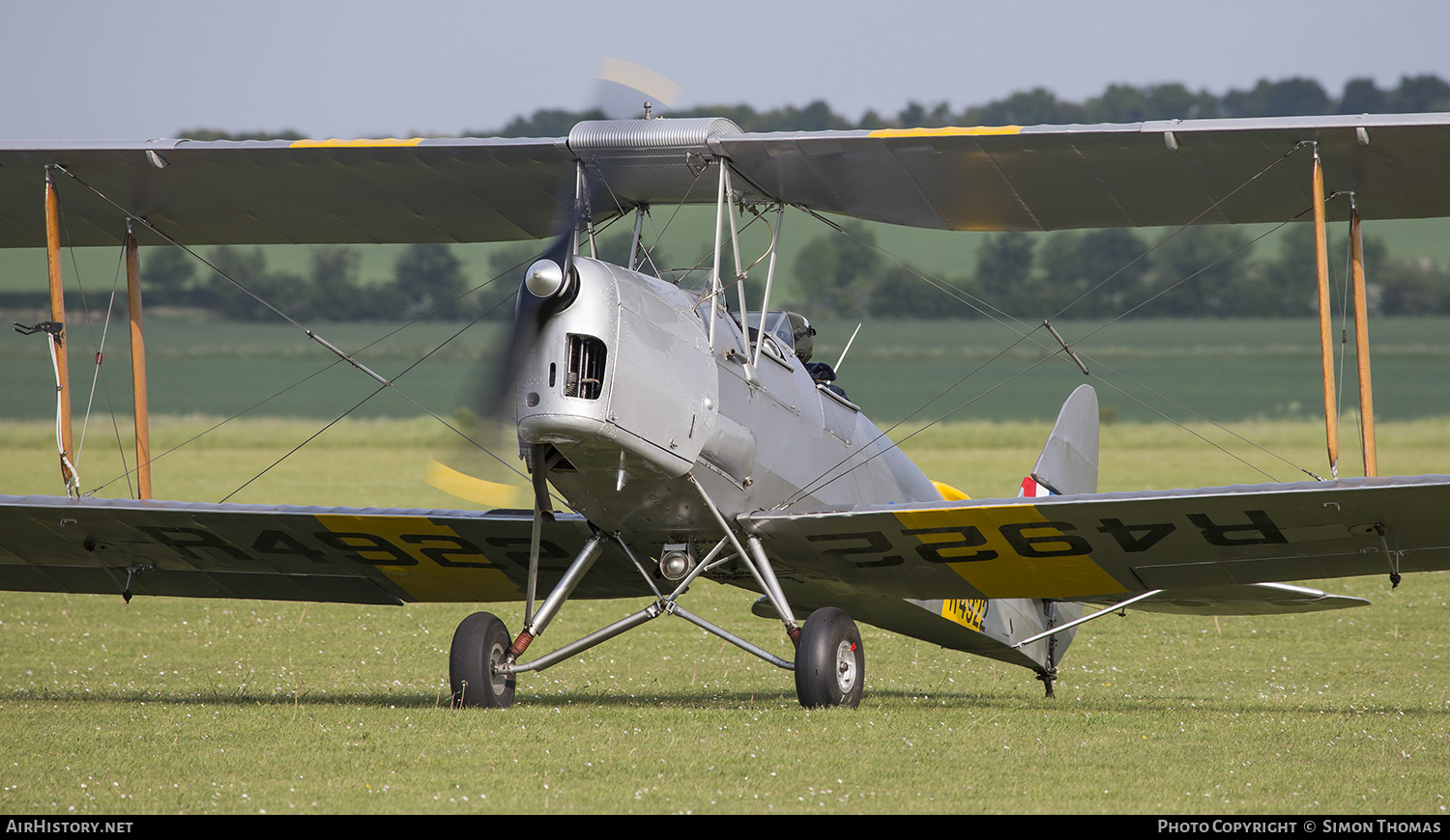 Aircraft Photo of G-APAO / R4922 | De Havilland D.H. 82A Tiger Moth II | UK - Air Force | AirHistory.net #475032