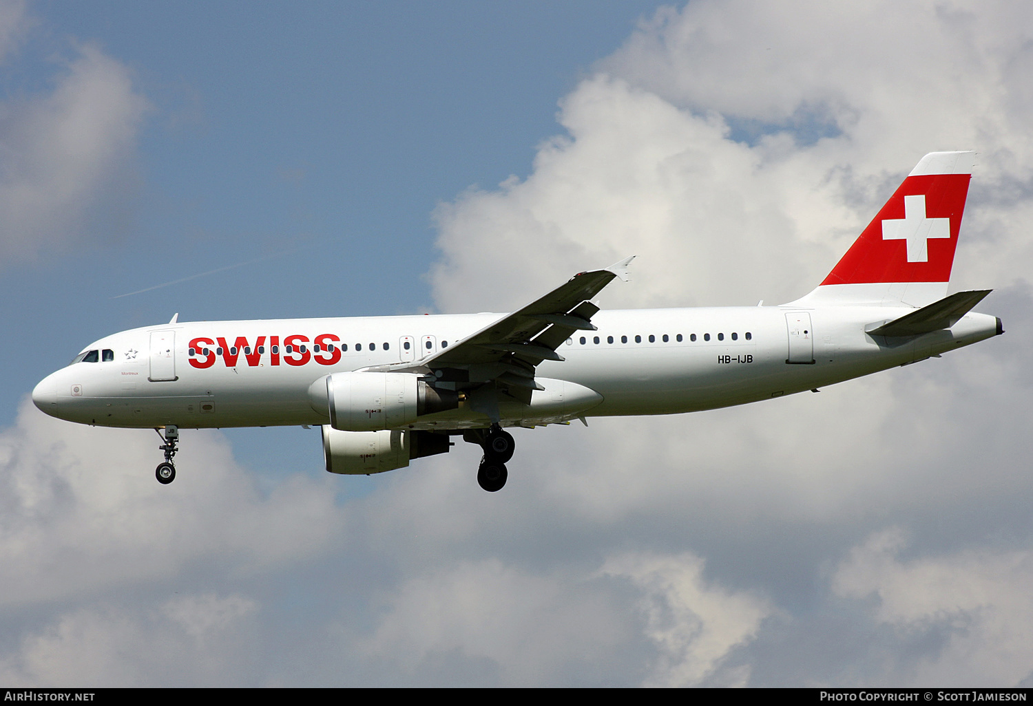 Aircraft Photo of HB-IJB | Airbus A320-214 | Swiss International Air Lines | AirHistory.net #475055