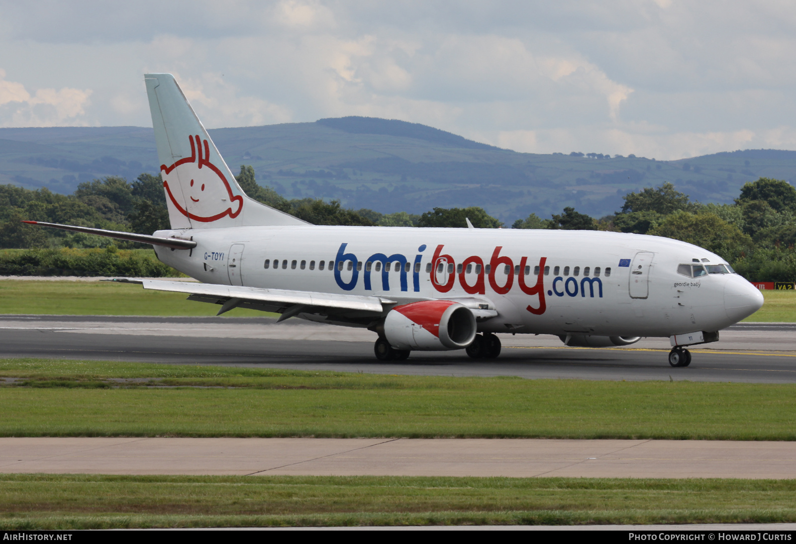 Aircraft Photo of G-TOYI | Boeing 737-3Q8 | Bmibaby | AirHistory.net #475066