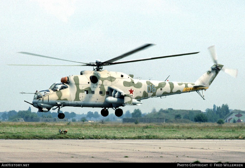 Aircraft Photo of 06 blue | Mil Mi-24V | Russia - Air Force | AirHistory.net #475077