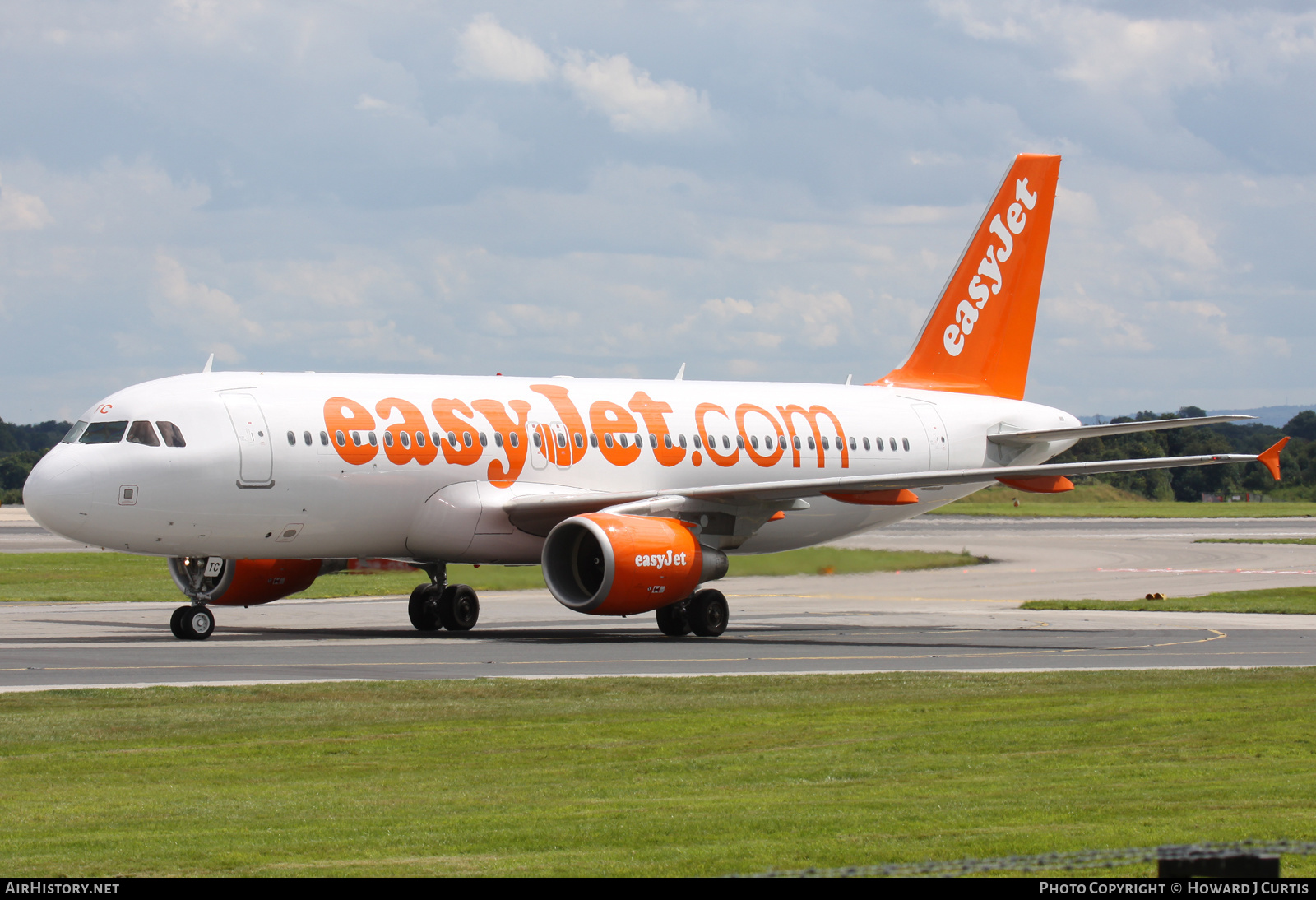 Aircraft Photo of G-EZTC | Airbus A320-214 | EasyJet | AirHistory.net #475080