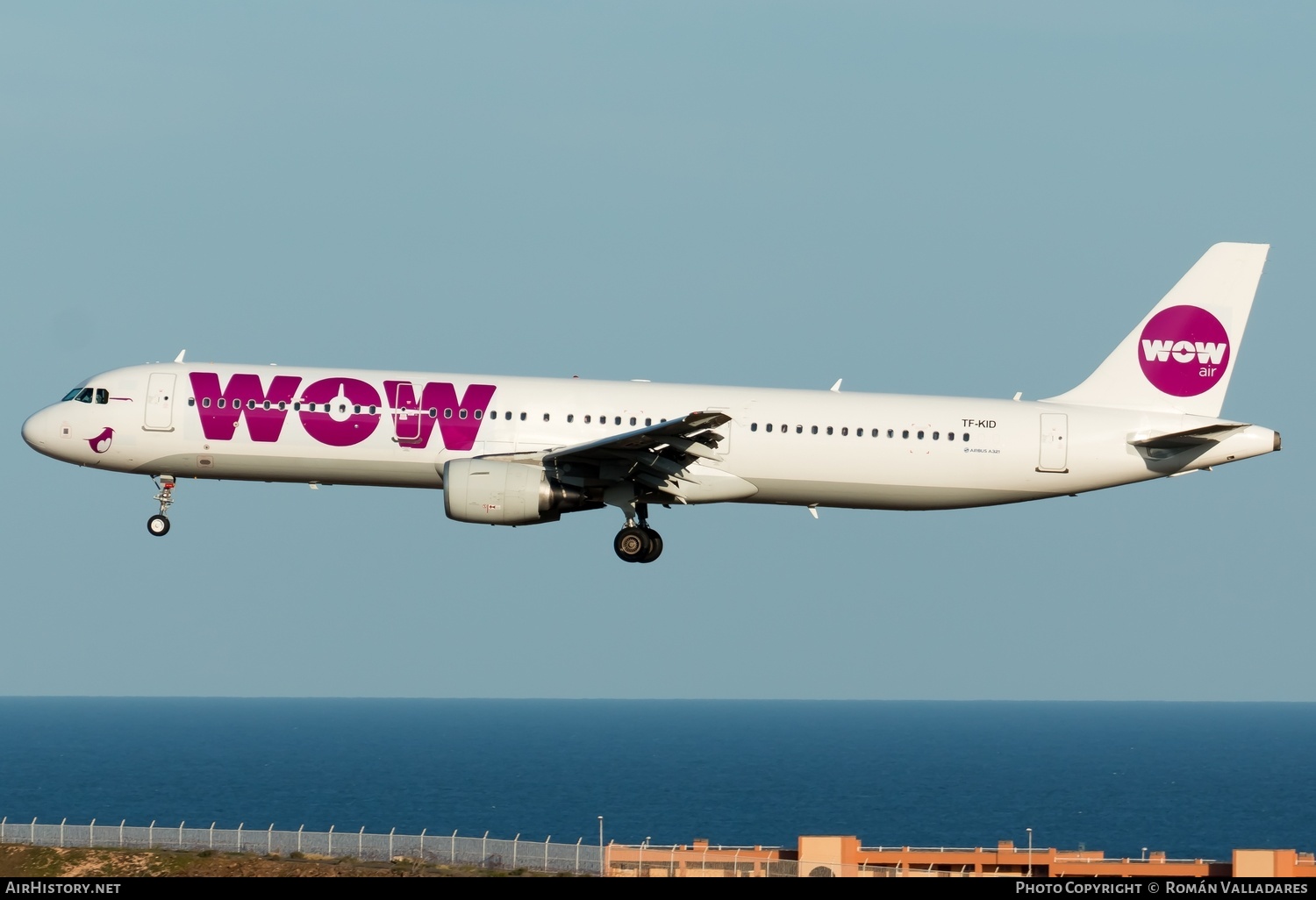 Aircraft Photo of TF-KID | Airbus A321-211 | WOW Air | AirHistory.net #475099