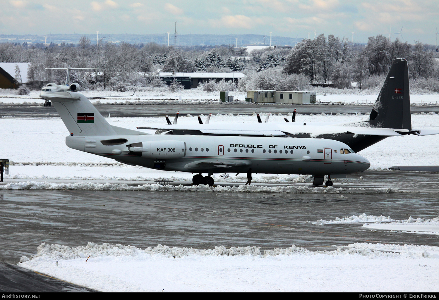 Aircraft Photo of KAF308 | Fokker 70 (F28-0070) | Republic of Kenya | AirHistory.net #475105