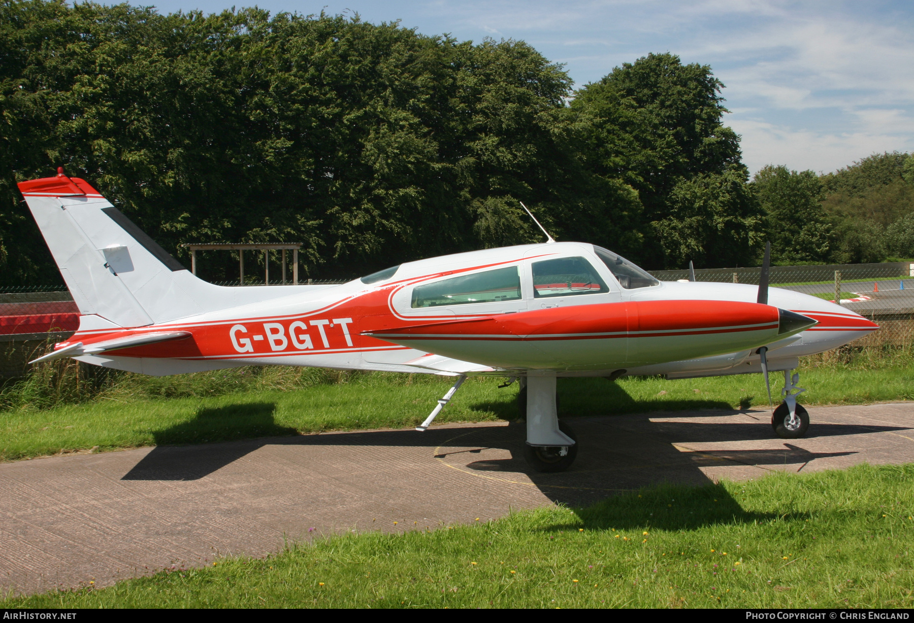 Aircraft Photo of G-BGTT | Cessna 310R | AirHistory.net #475157