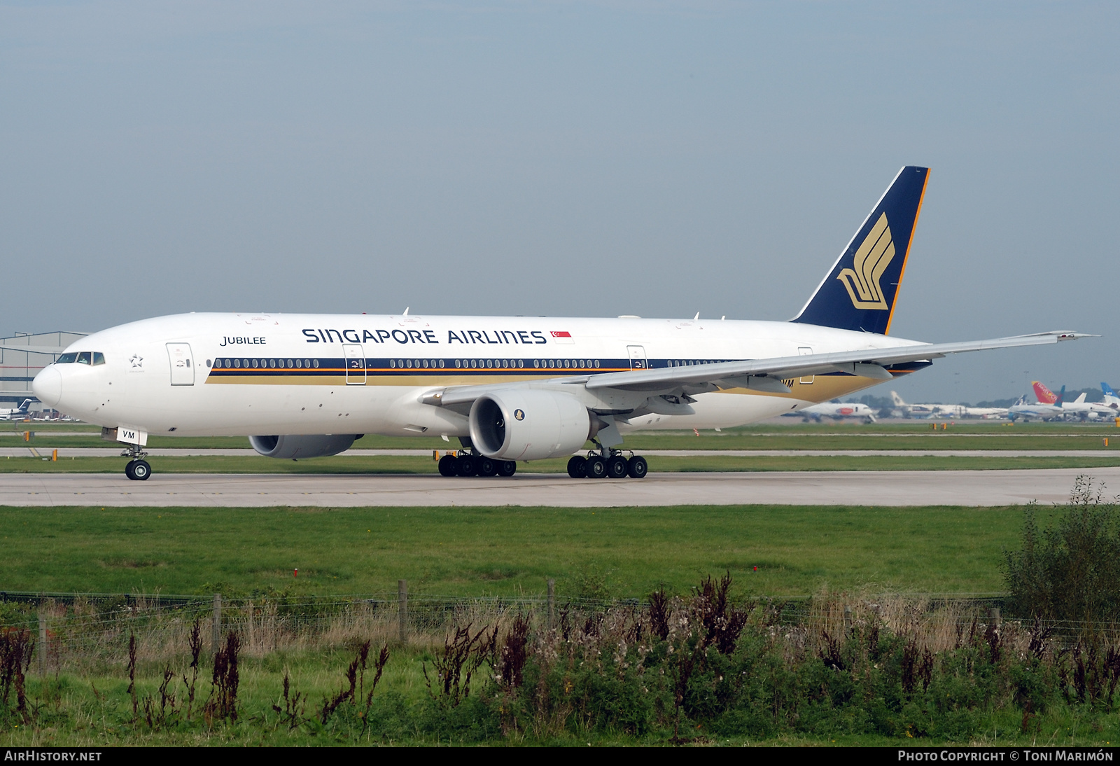Aircraft Photo of 9V-SVM | Boeing 777-212/ER | Singapore Airlines | AirHistory.net #475322