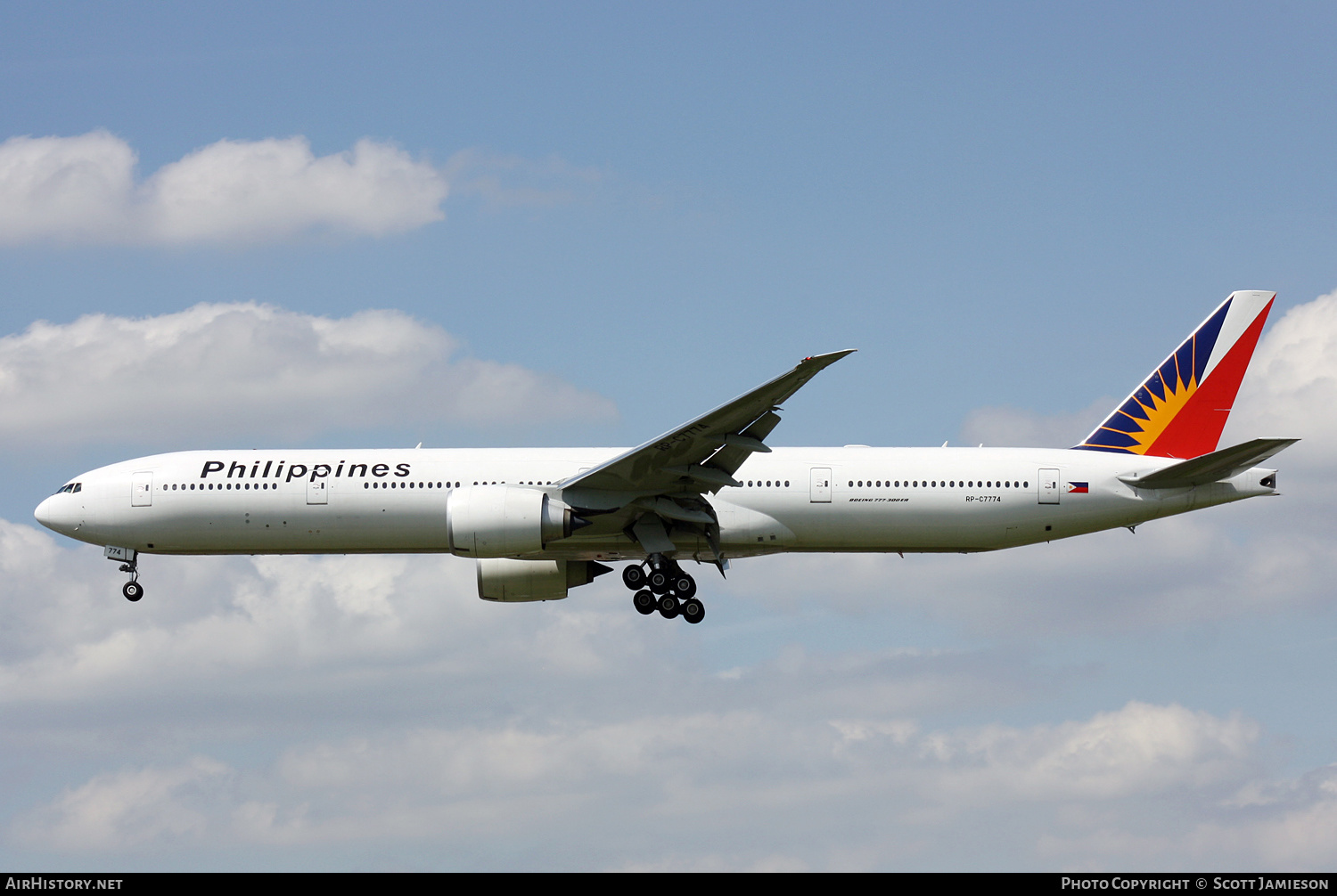 Aircraft Photo of RP-C7774 | Boeing 777-3F6/ER | Philippine Airlines | AirHistory.net #475335