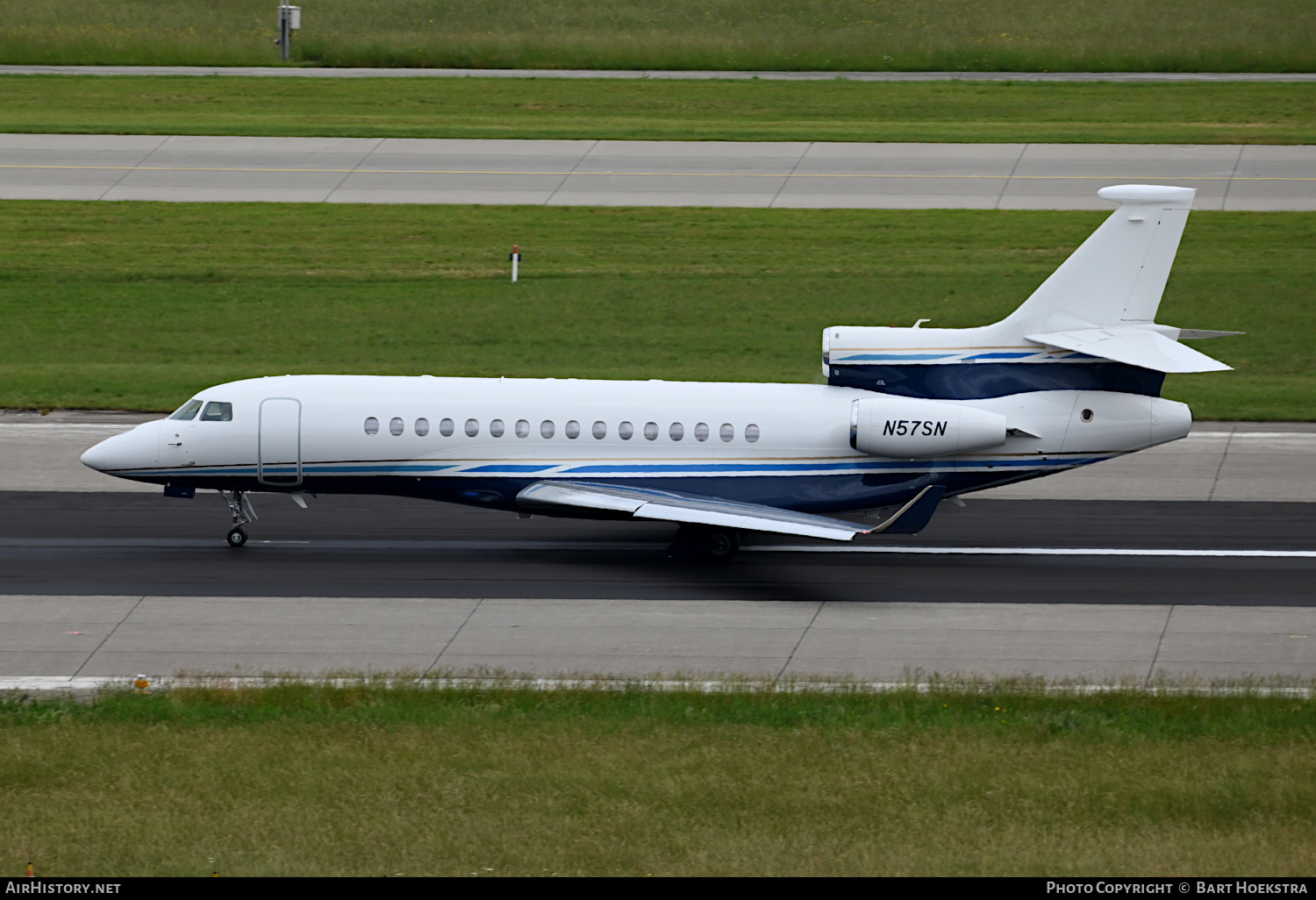 Aircraft Photo of N57SN | Dassault Falcon 8X | AirHistory.net #475408