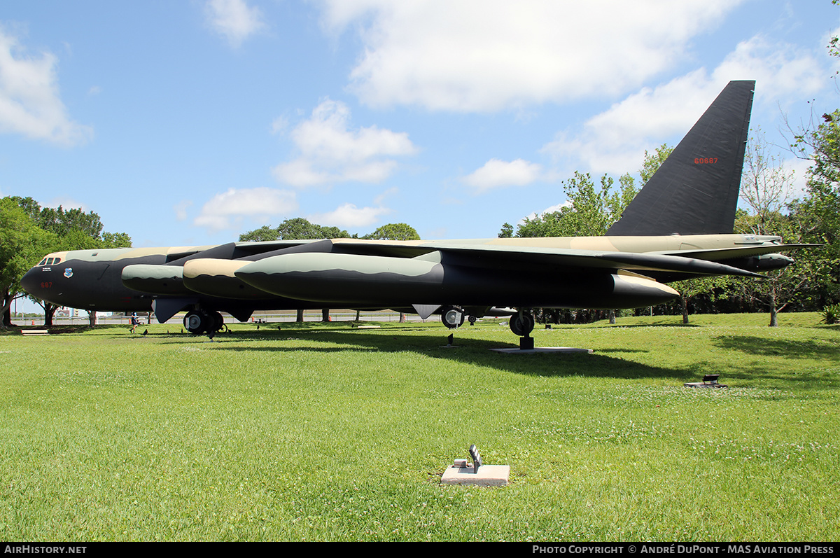 Aircraft Photo of 56-687 / 60687 | Boeing B-52D Stratofortress | USA - Air Force | AirHistory.net #475410