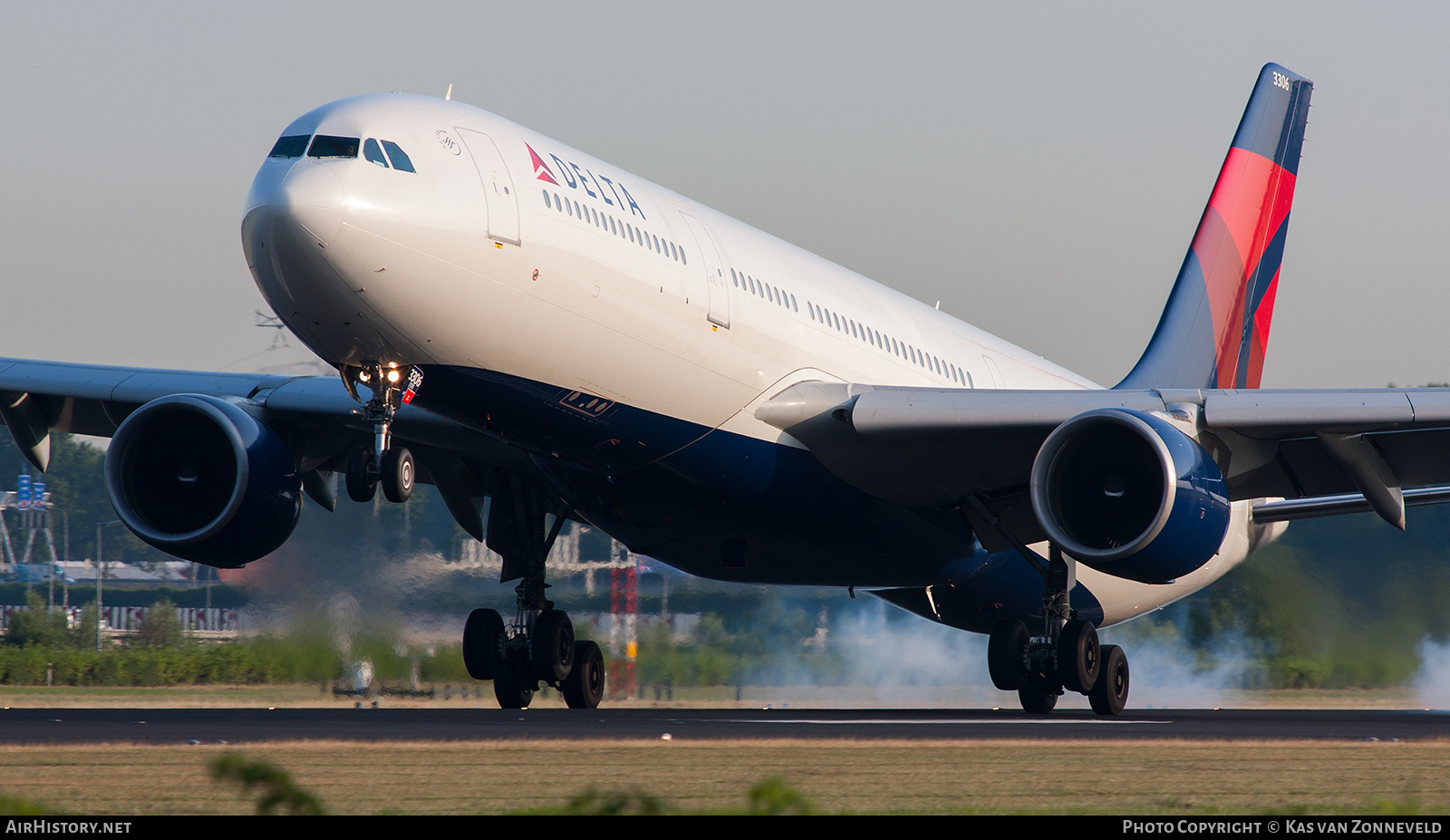 Aircraft Photo of N806NW | Airbus A330-323 | Delta Air Lines | AirHistory.net #475531