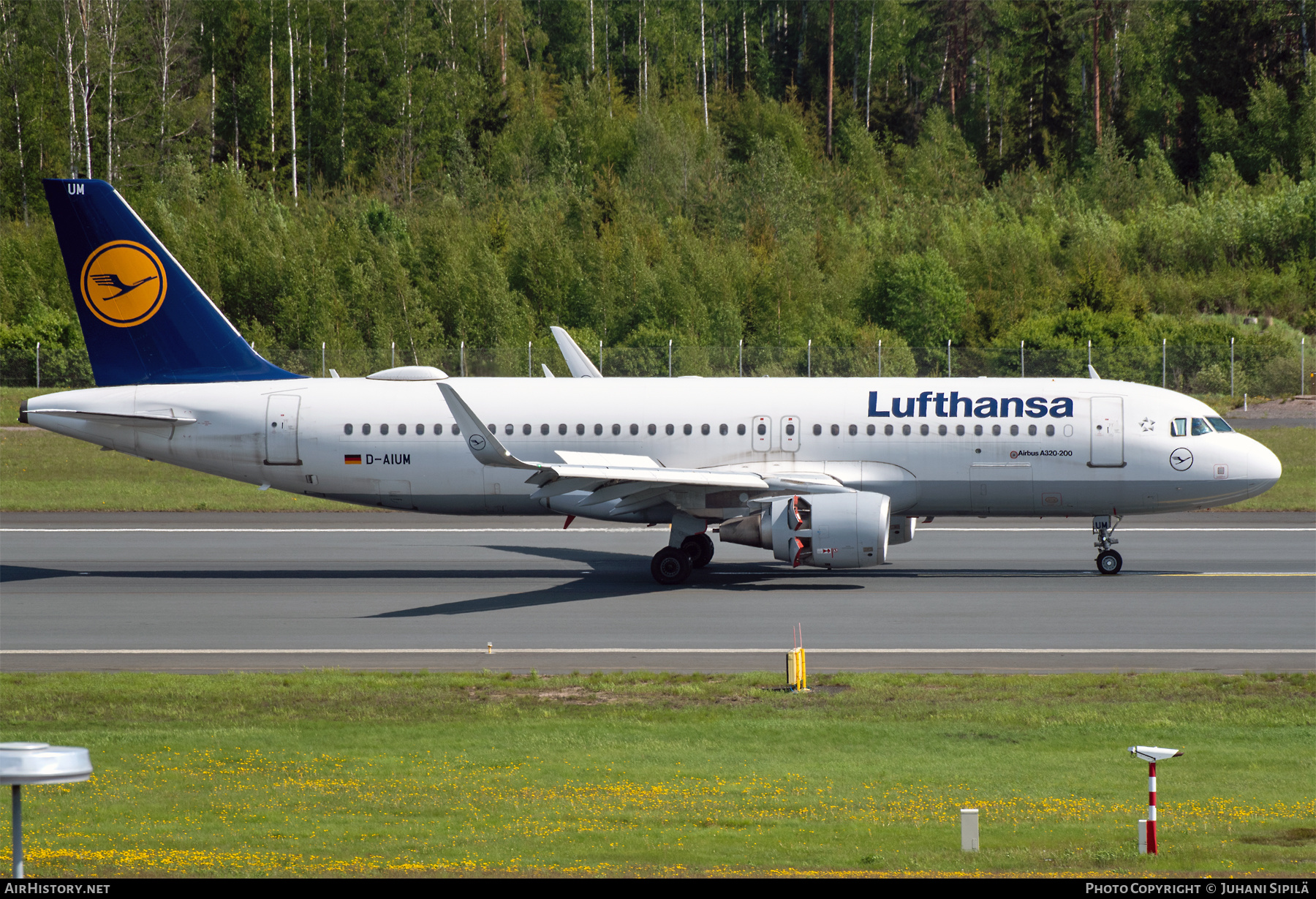 Aircraft Photo of D-AIUM | Airbus A320-214 | Lufthansa | AirHistory.net #475642