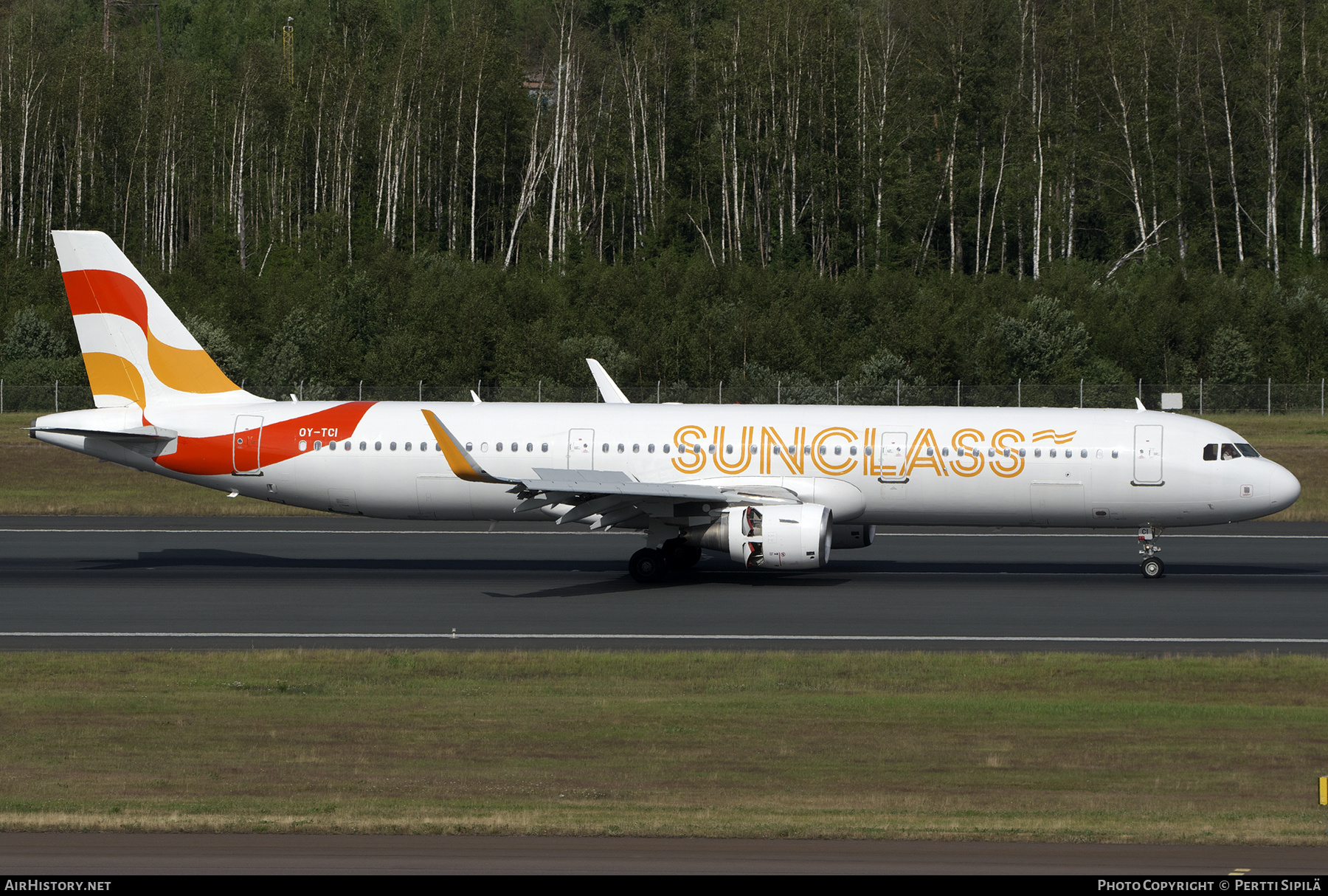 Aircraft Photo of OY-TCI | Airbus A321-211 | Sunclass Airlines | AirHistory.net #475676