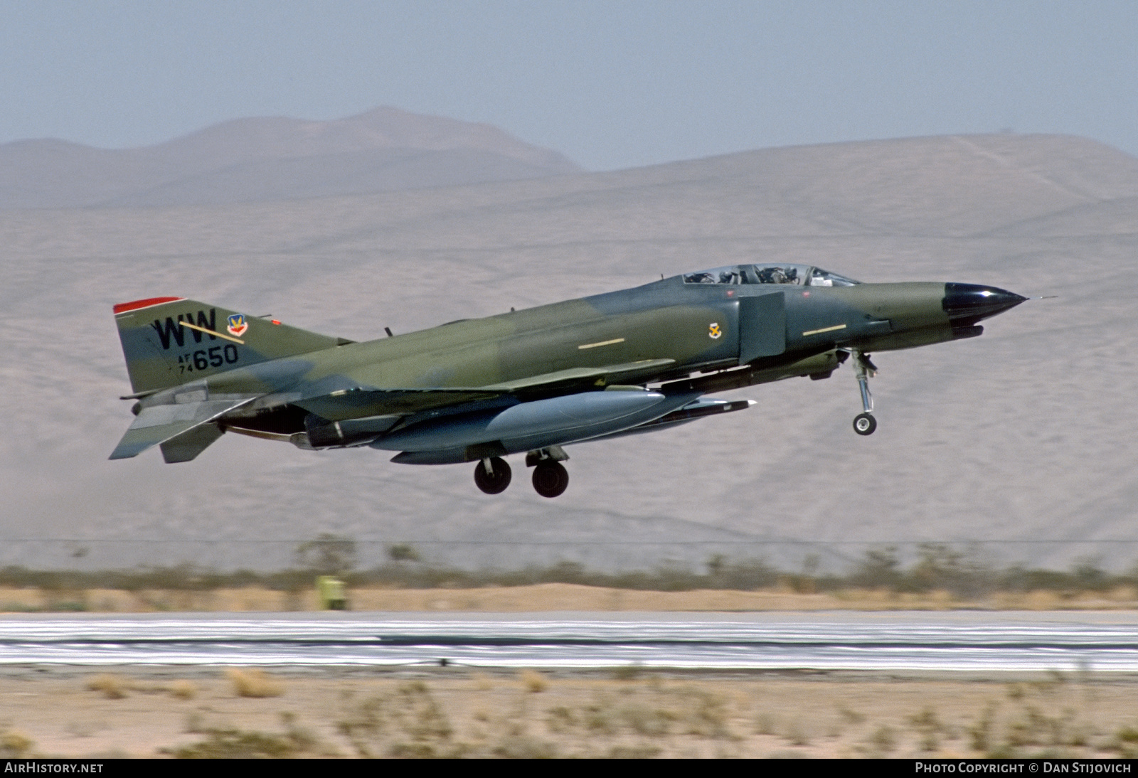 Aircraft Photo of 74-1650 / AF74-650 | McDonnell Douglas F-4E Phantom II | USA - Air Force | AirHistory.net #475688