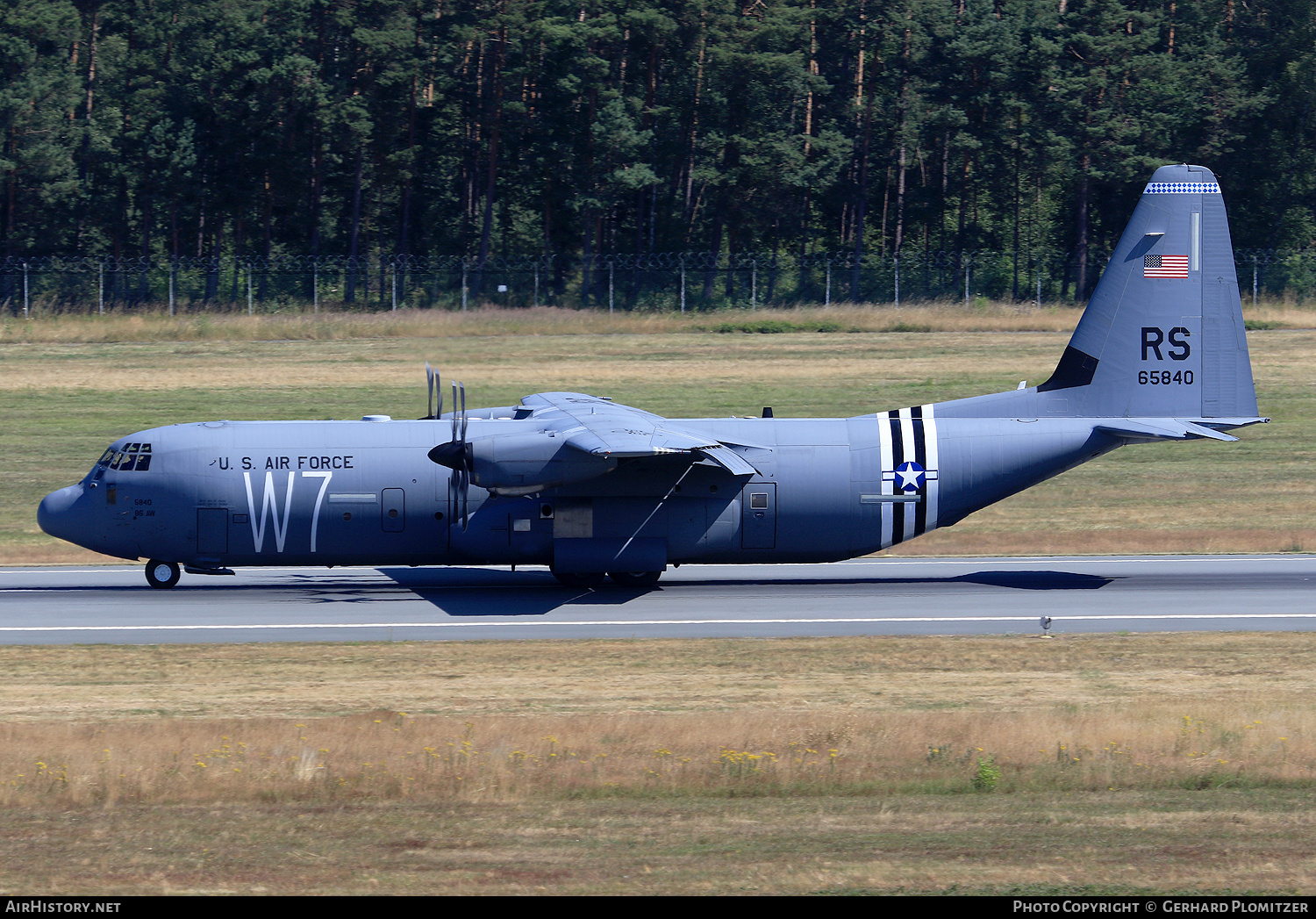 Aircraft Photo of 16-5840 / 65840 | Lockheed Martin C-130J-30 Hercules | USA - Air Force | AirHistory.net #475729