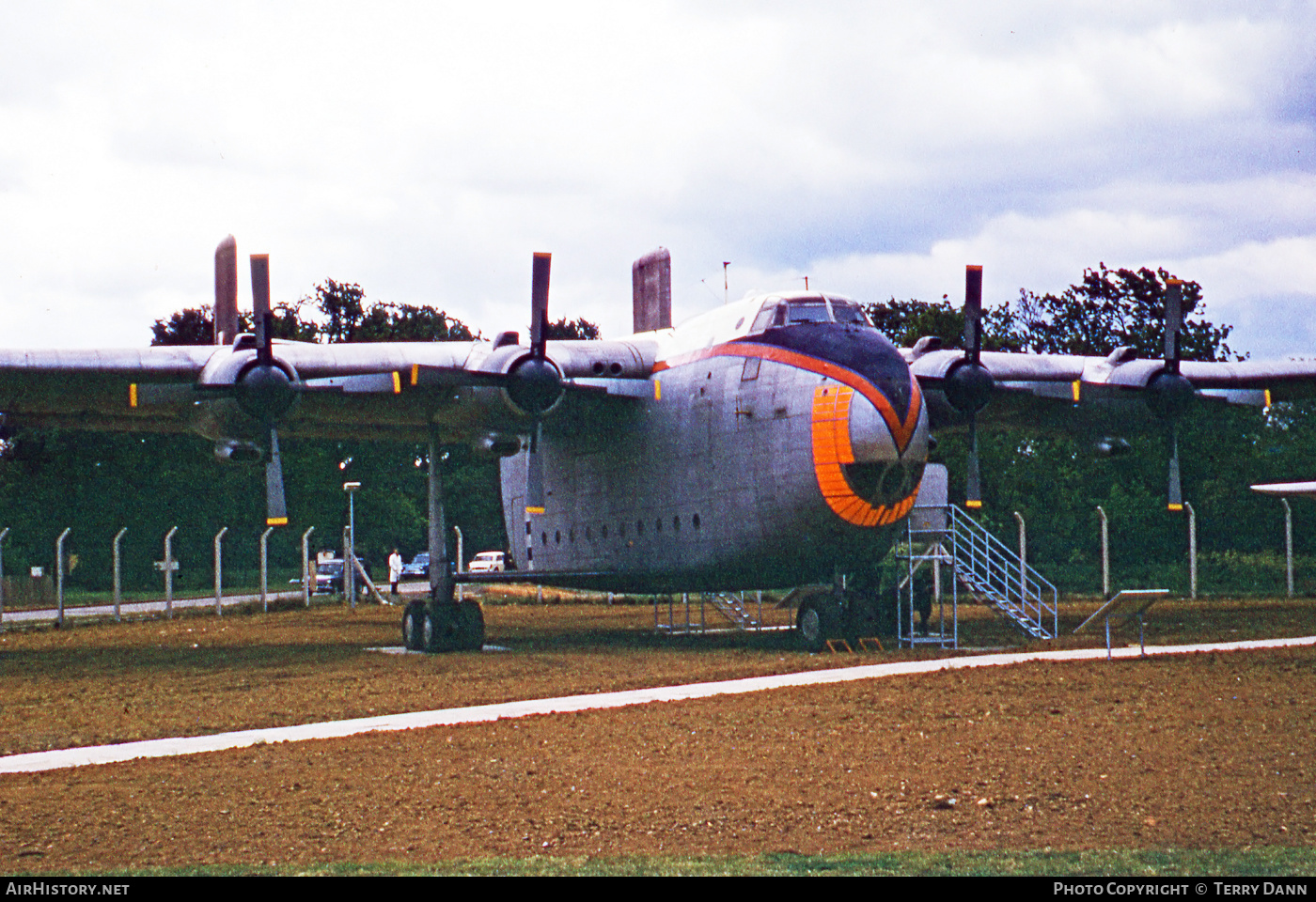 Aircraft Photo of XB261 | Blackburn B-101 Beverley C1 | UK - Air Force | AirHistory.net #475749