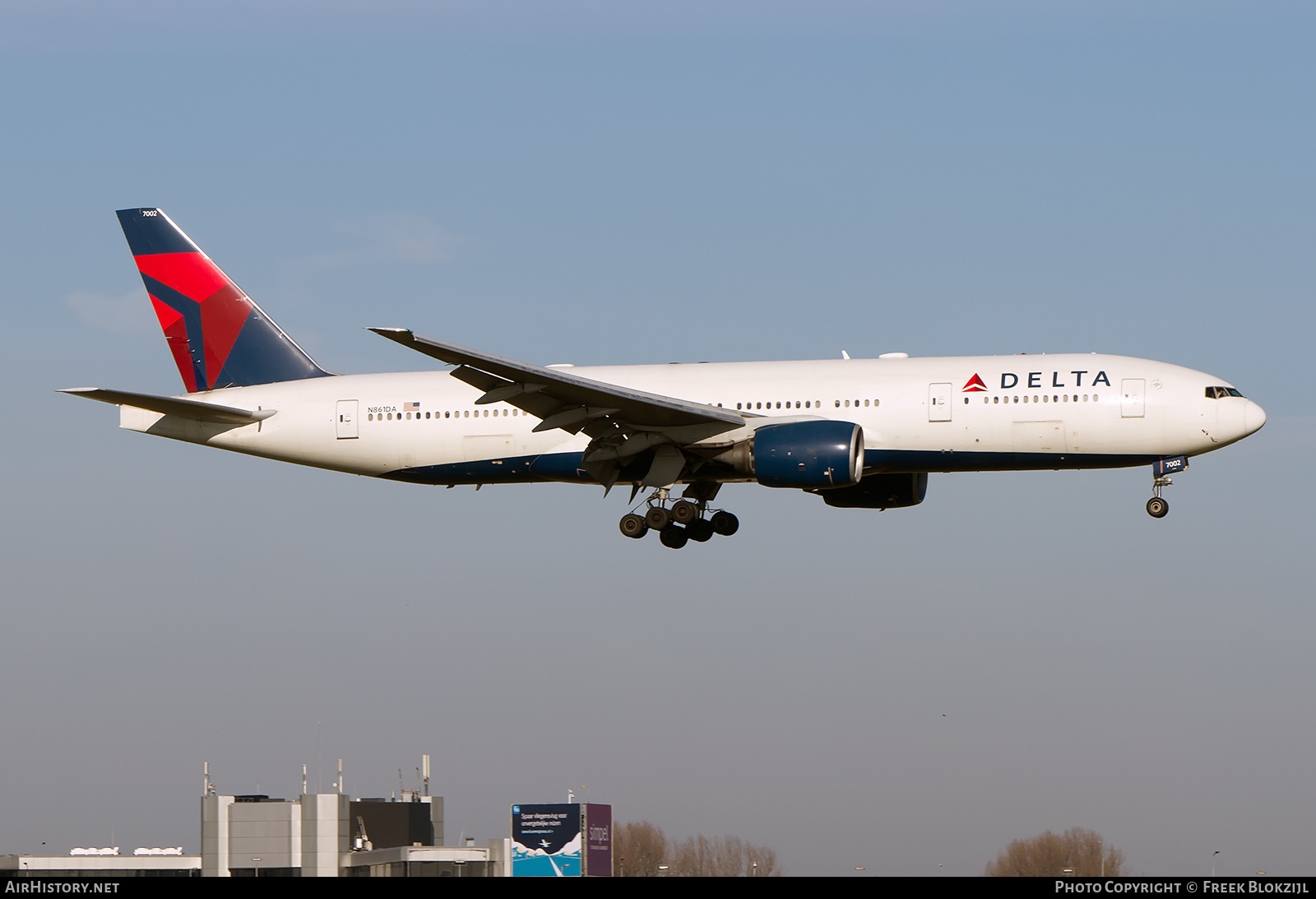 Aircraft Photo of N861DA | Boeing 777-232/ER | Delta Air Lines | AirHistory.net #475752