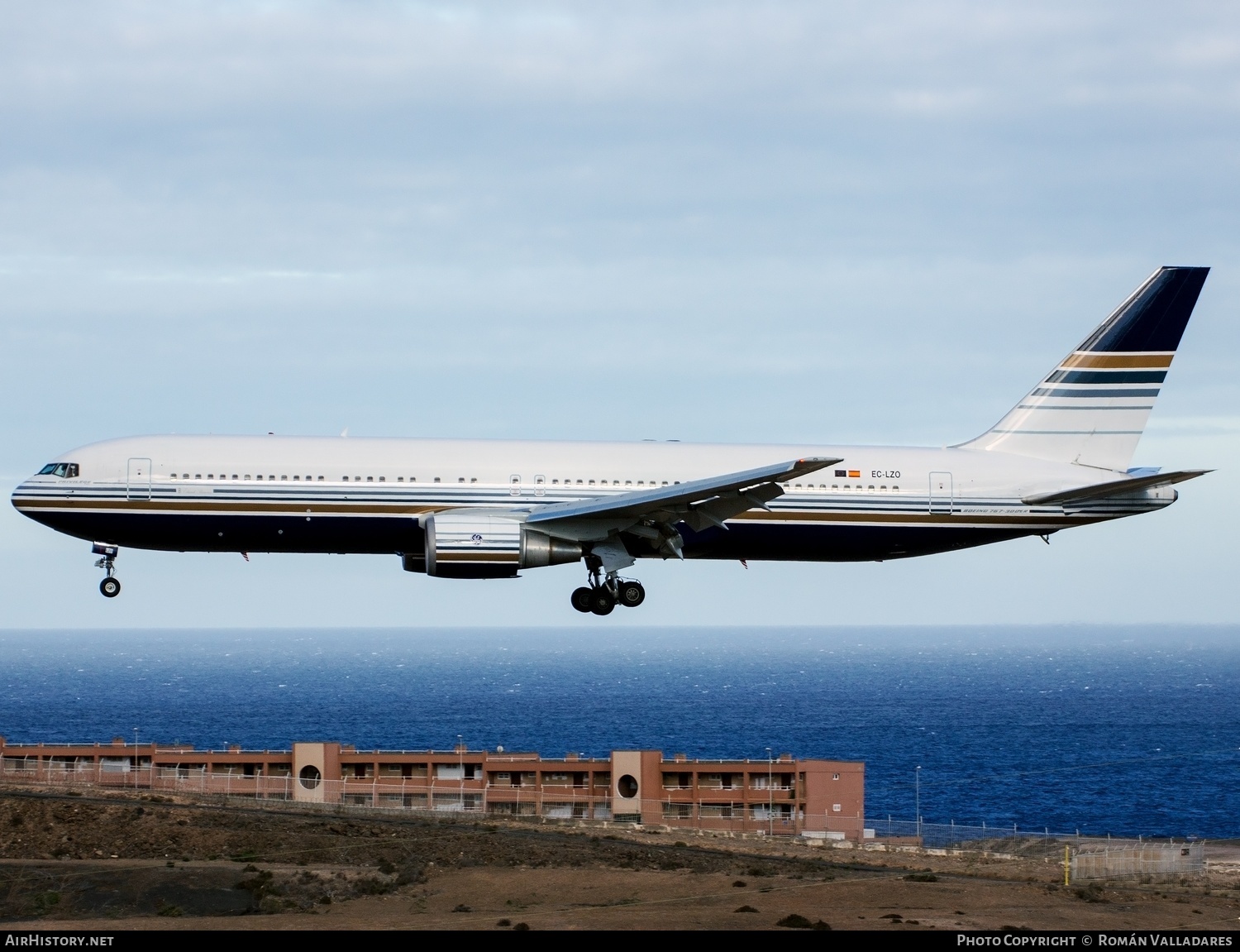 Aircraft Photo of EC-LZO | Boeing 767-35D/ER | Privilege Style | AirHistory.net #475819