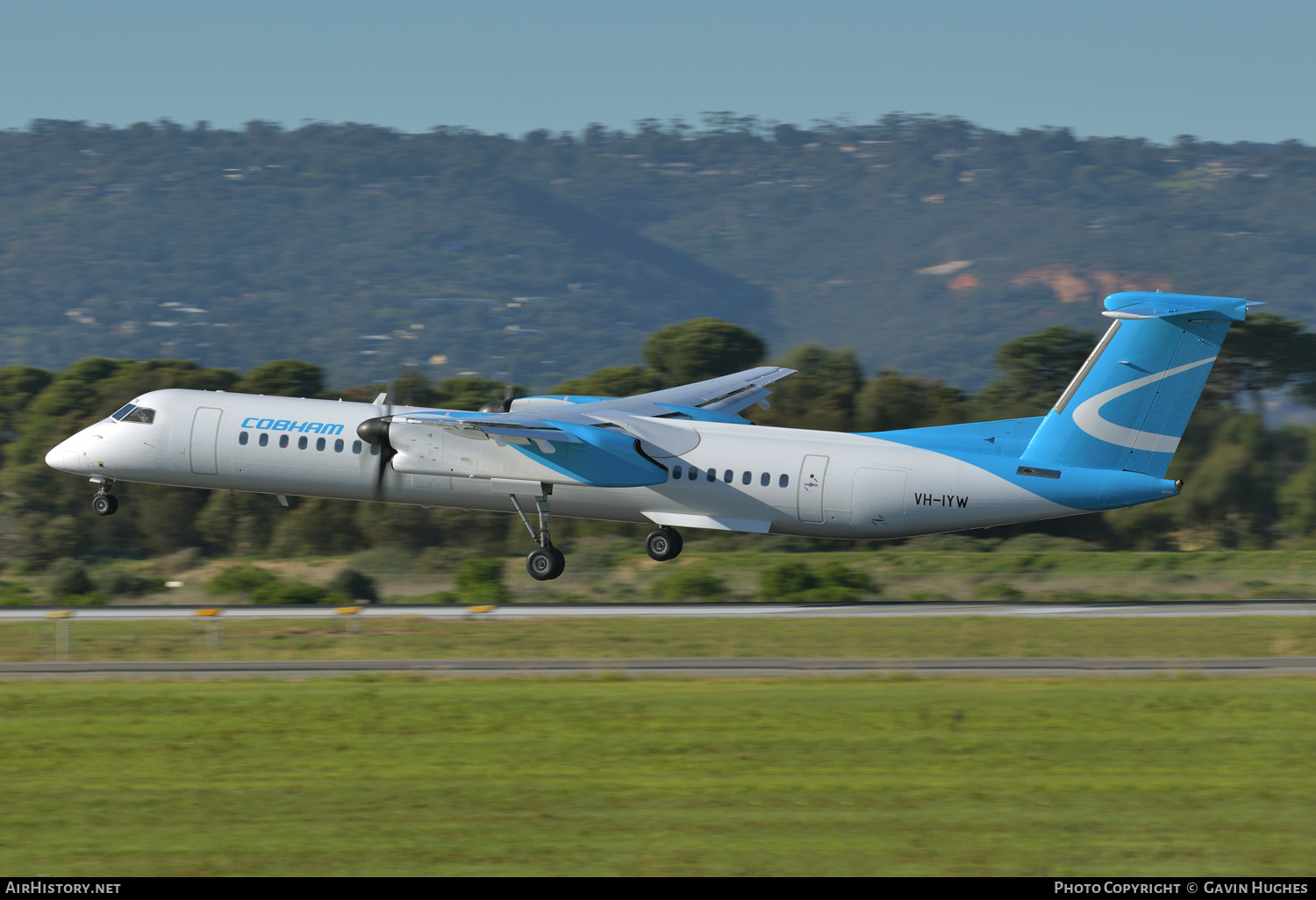 Aircraft Photo of VH-IYW | Bombardier DHC-8-402 Dash 8 | Cobham Aviation Services | AirHistory.net #475877