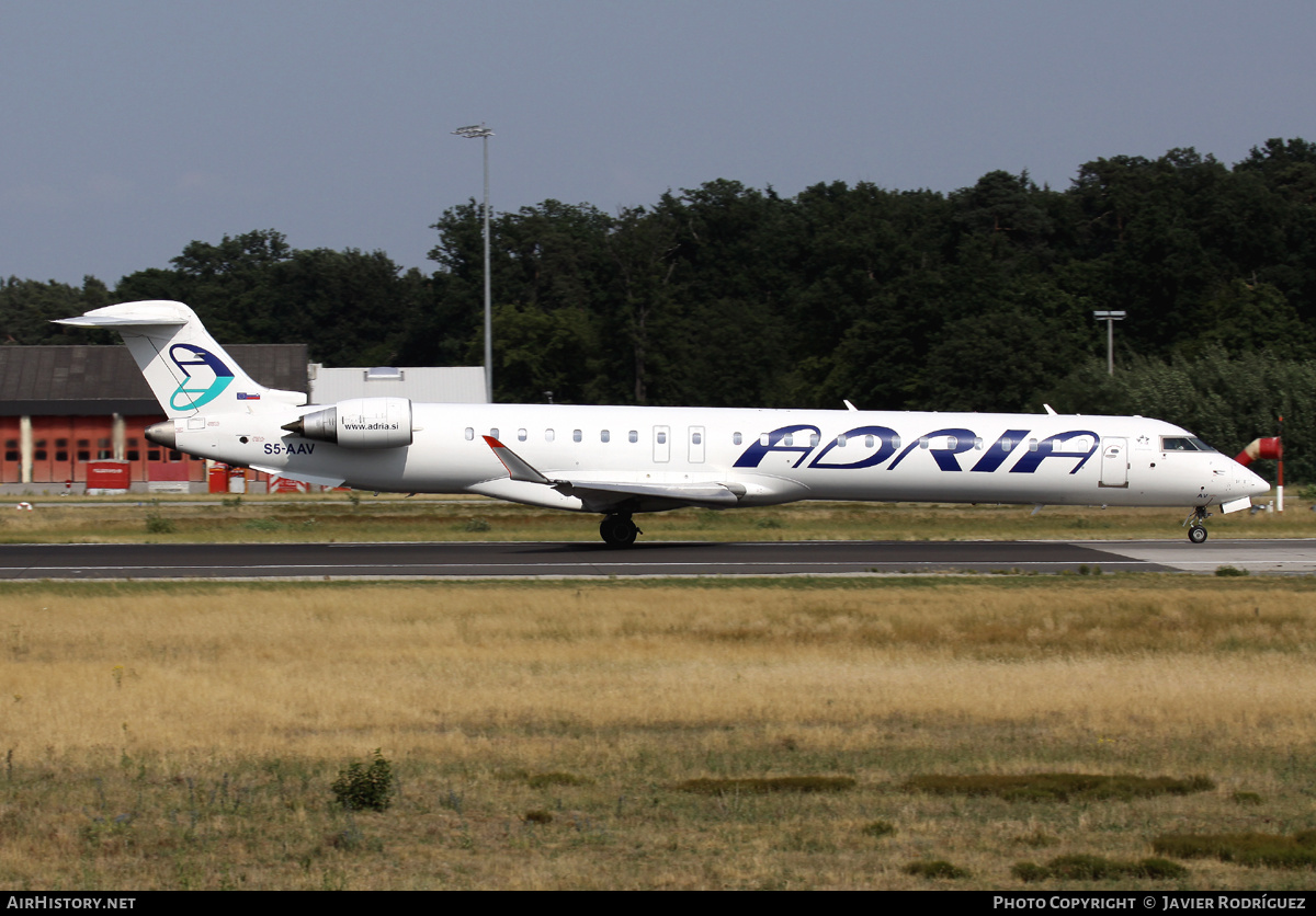 Aircraft Photo of S5-AAV | Bombardier CRJ-900ER NG (CL-600-2D24) | Adria Airways | AirHistory.net #475913