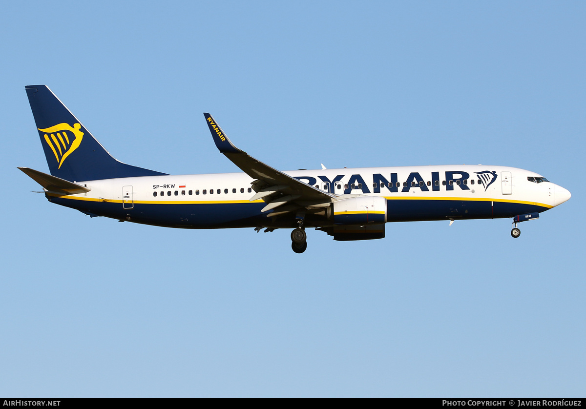 Aircraft Photo of SP-RKW | Boeing 737-800 | Ryanair | AirHistory.net #475925