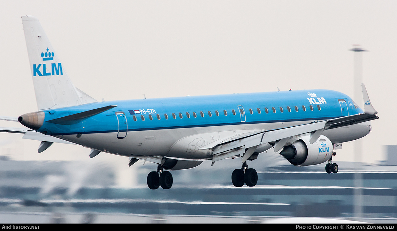 Aircraft Photo of PH-EZH | Embraer 190STD (ERJ-190-100STD) | KLM Cityhopper | AirHistory.net #475948