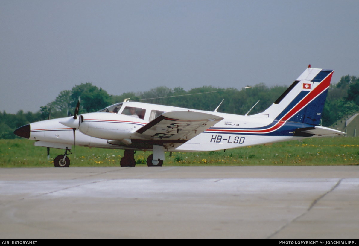 Aircraft Photo of HB-LSD | Piper PA-34-200T Seneca II | AirHistory.net #475985