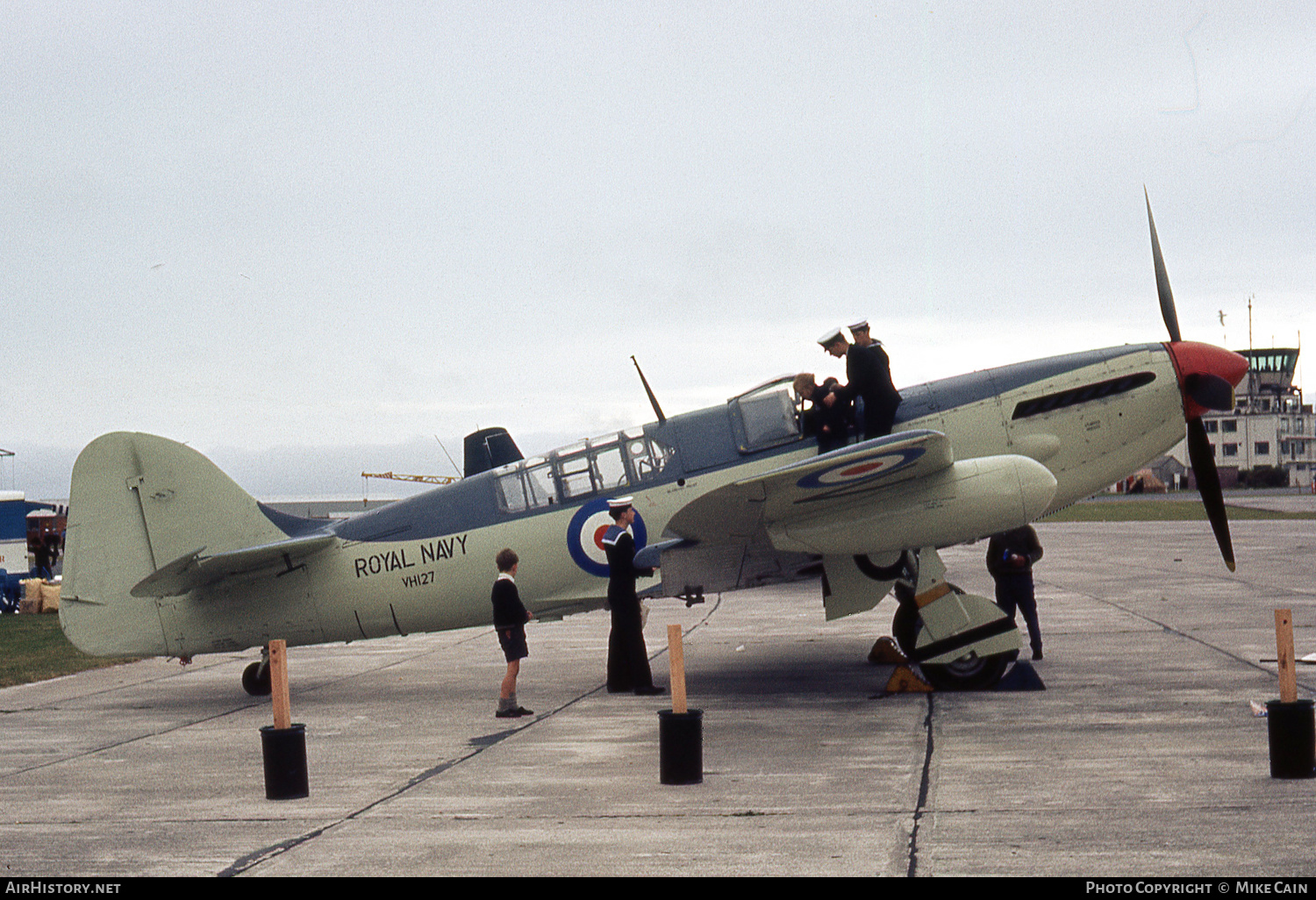 Aircraft Photo of VH127 | Fairey Firefly TT4 | UK - Navy | AirHistory.net #476051