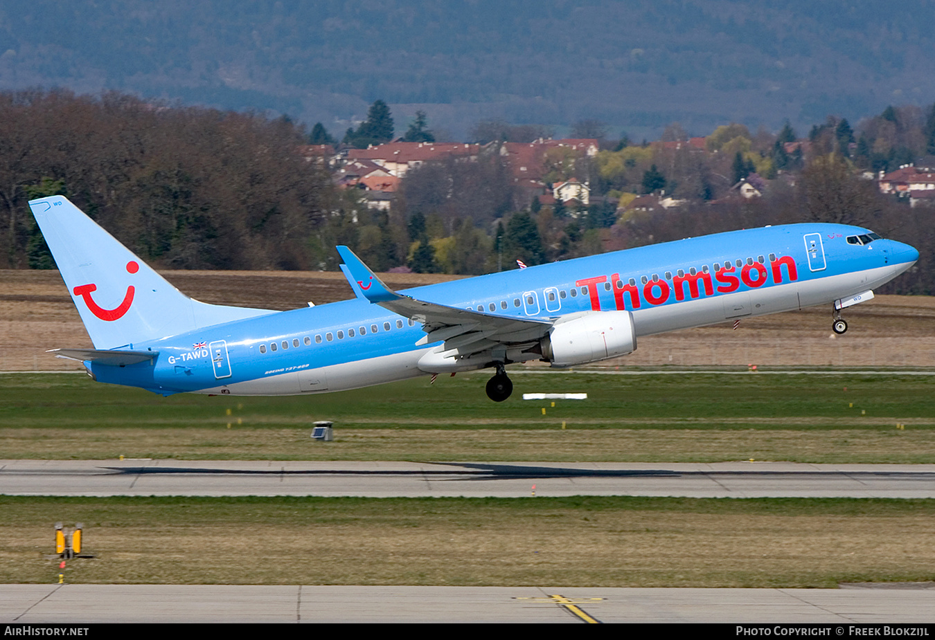 Aircraft Photo of G-TAWD | Boeing 737-8K5 | Thomson Airways | AirHistory.net #476144