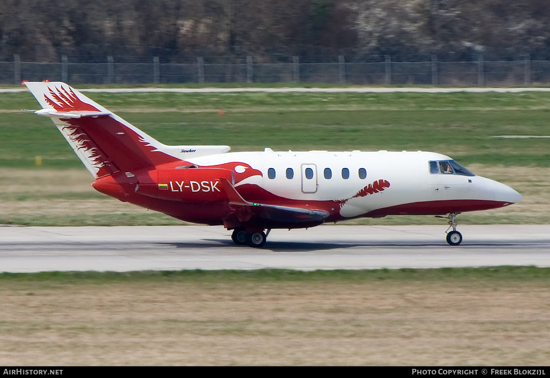 Aircraft Photo of LY-DSK | Raytheon Hawker 850XP | AirHistory.net #476154