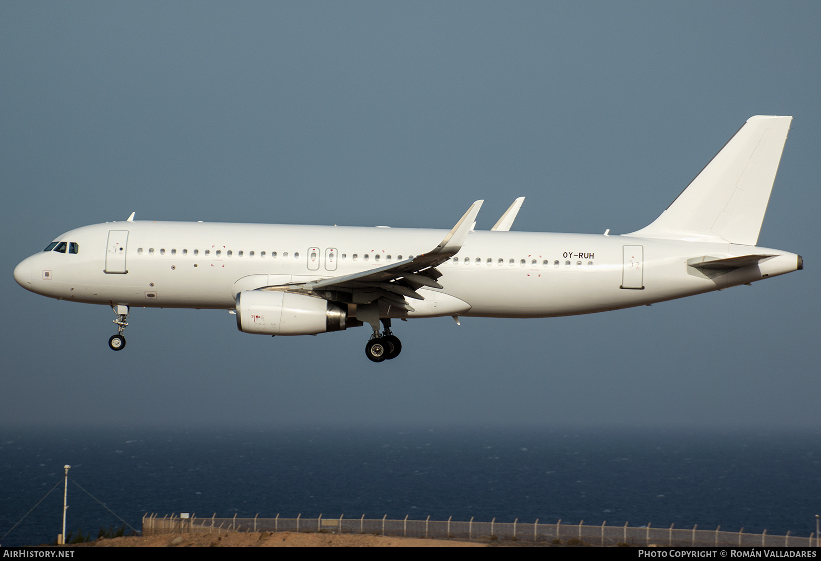 Aircraft Photo of OY-RUH | Airbus A320-232 | AirHistory.net #476179