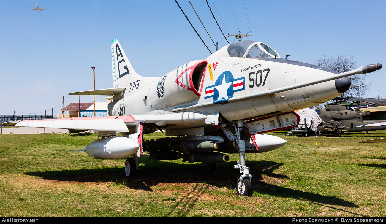 Aircraft Photo of 147715 / 7715 | Douglas A-4C Skyhawk (A4D-2N) | USA - Navy | AirHistory.net #476272