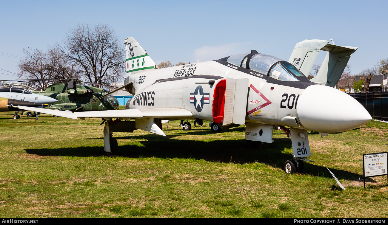 Aircraft Photo of 153821 / 3821 | McDonnell Douglas F-4S Phantom II | USA - Marines | AirHistory.net #476294