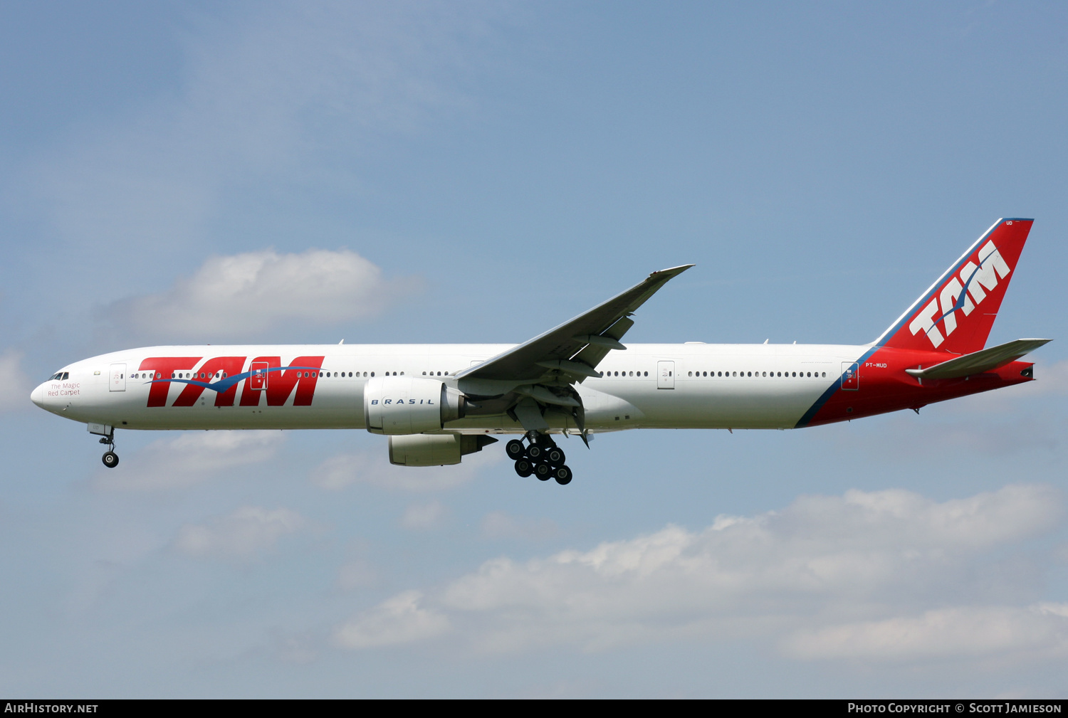 Aircraft Photo of PT-MUD | Boeing 777-32W/ER | TAM Linhas Aéreas | AirHistory.net #476332