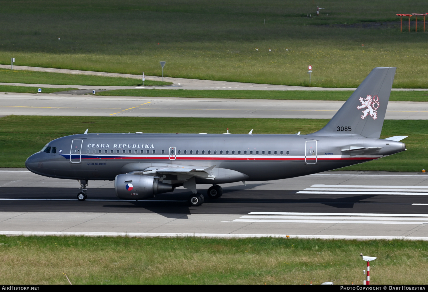 Aircraft Photo of 3085 | Airbus ACJ319 (A319-115/CJ) | Czechia - Air Force | AirHistory.net #476364