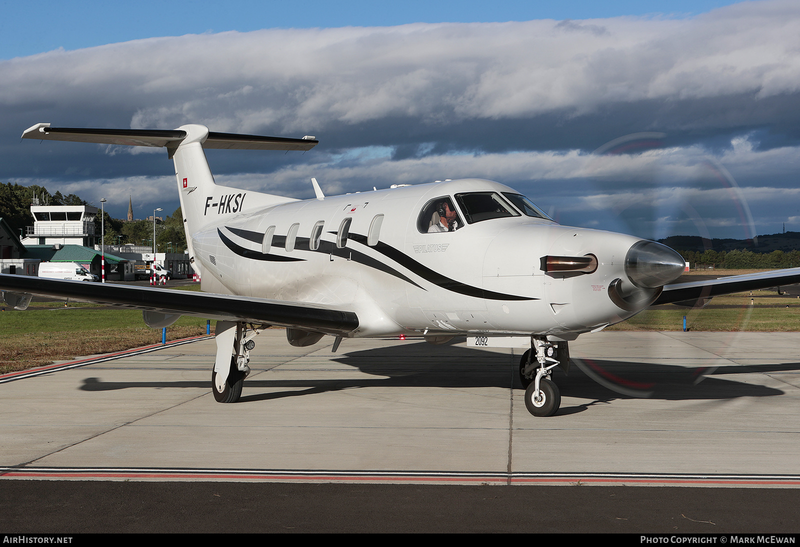 Aircraft Photo of F-HKSI | Pilatus PC-12NGX (PC-12/47E) | AirHistory.net #476445