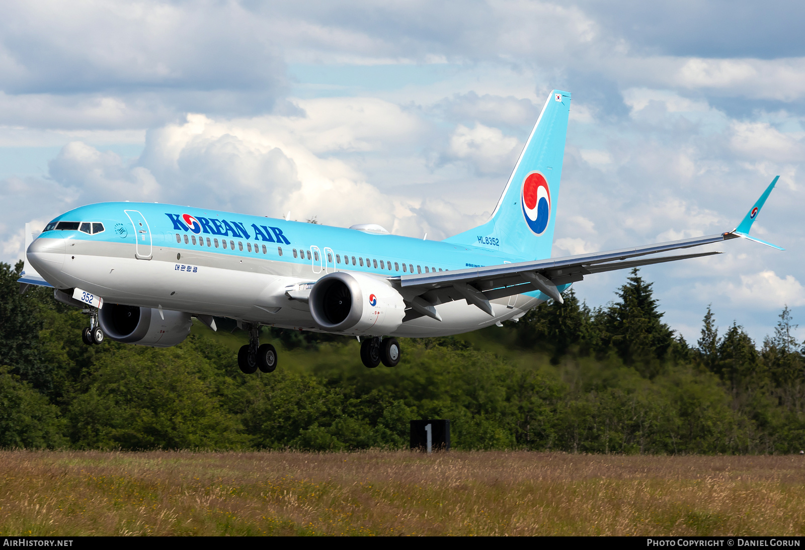 Aircraft Photo of HL8352 | Boeing 737-8 Max 8 | Korean Air | AirHistory.net #476469