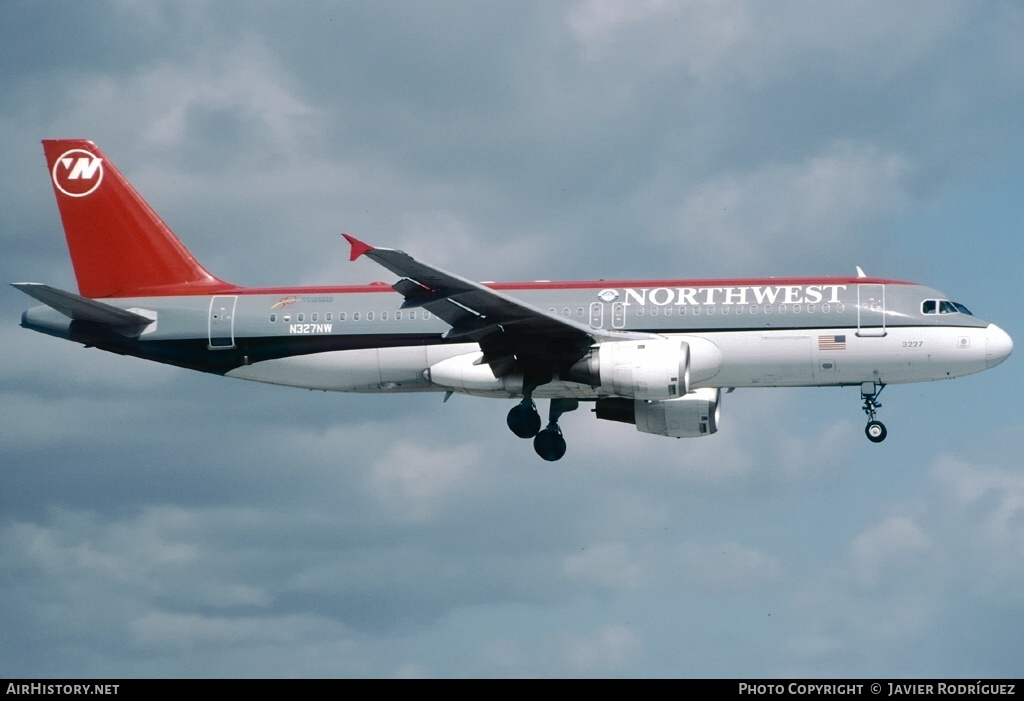 Aircraft Photo of N327NW | Airbus A320-211 | Northwest Airlines | AirHistory.net #476511