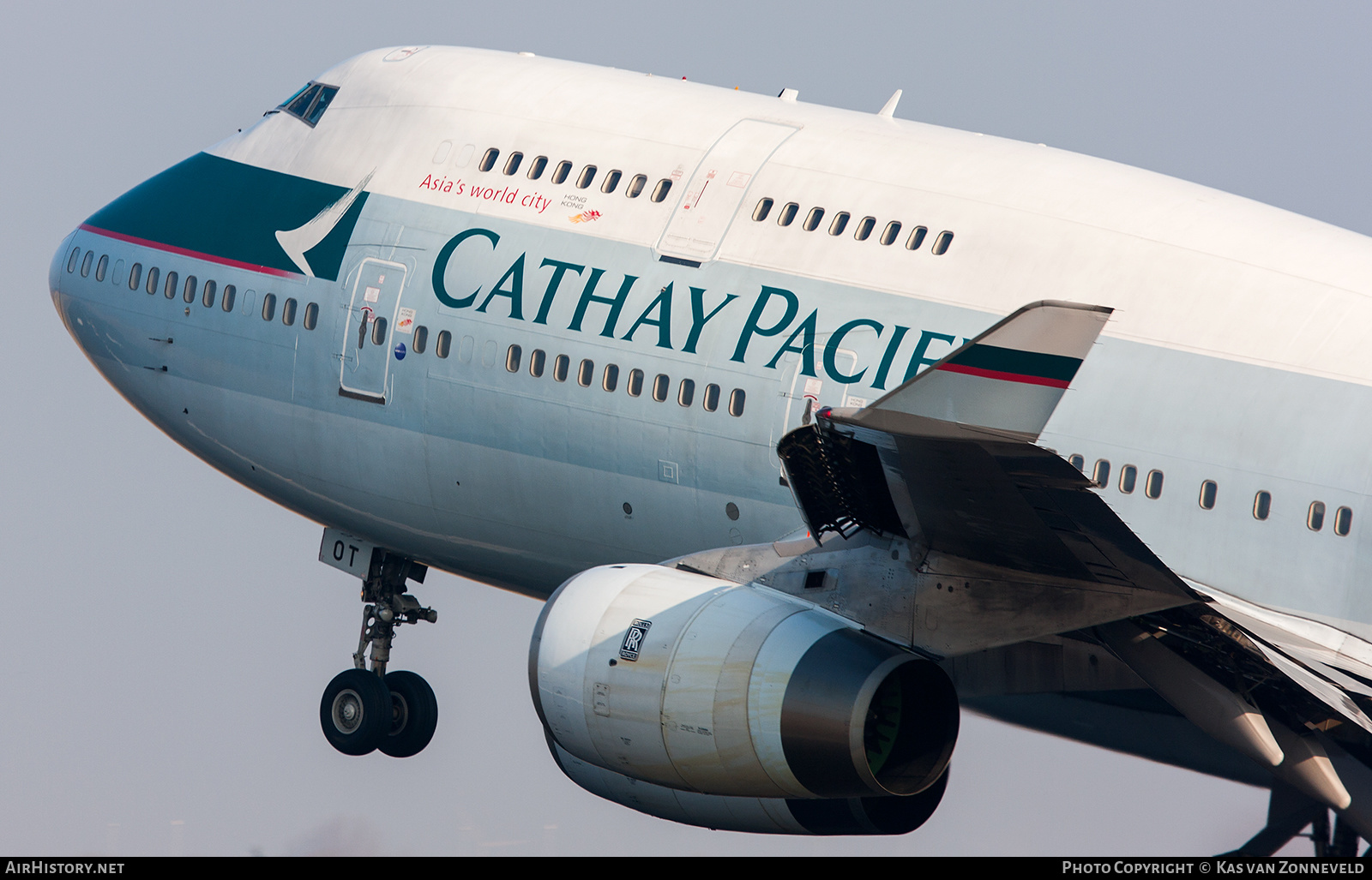 Aircraft Photo of B-HOT | Boeing 747-467 | Cathay Pacific Airways | AirHistory.net #476649